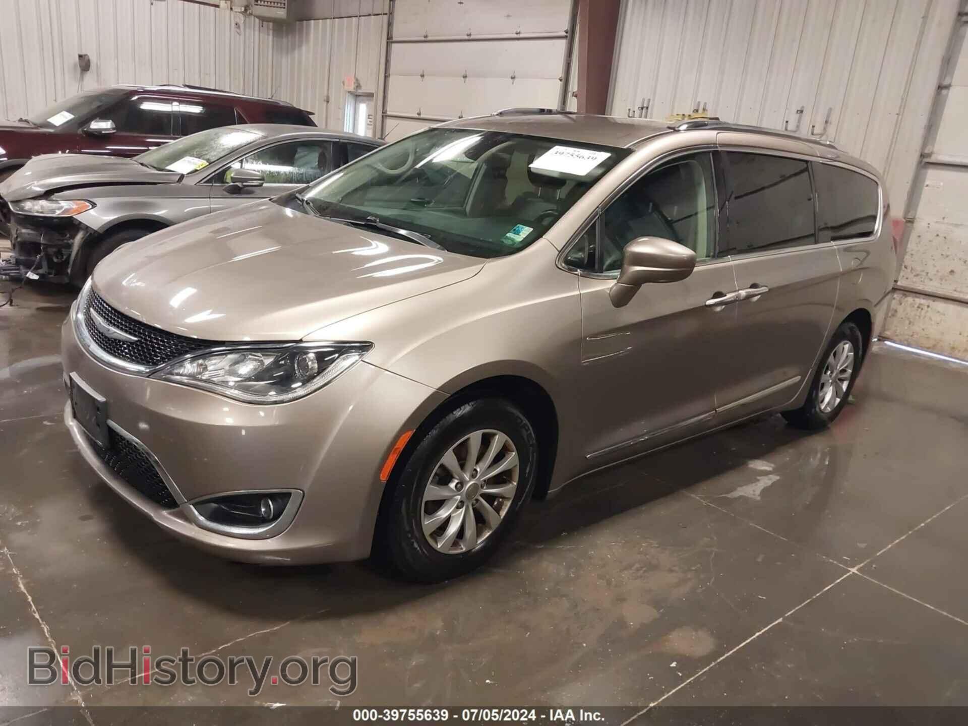 2018 CHRYSLER PACIFICA - VIN: 2C4RC1EG3JR204728 - Photo 2