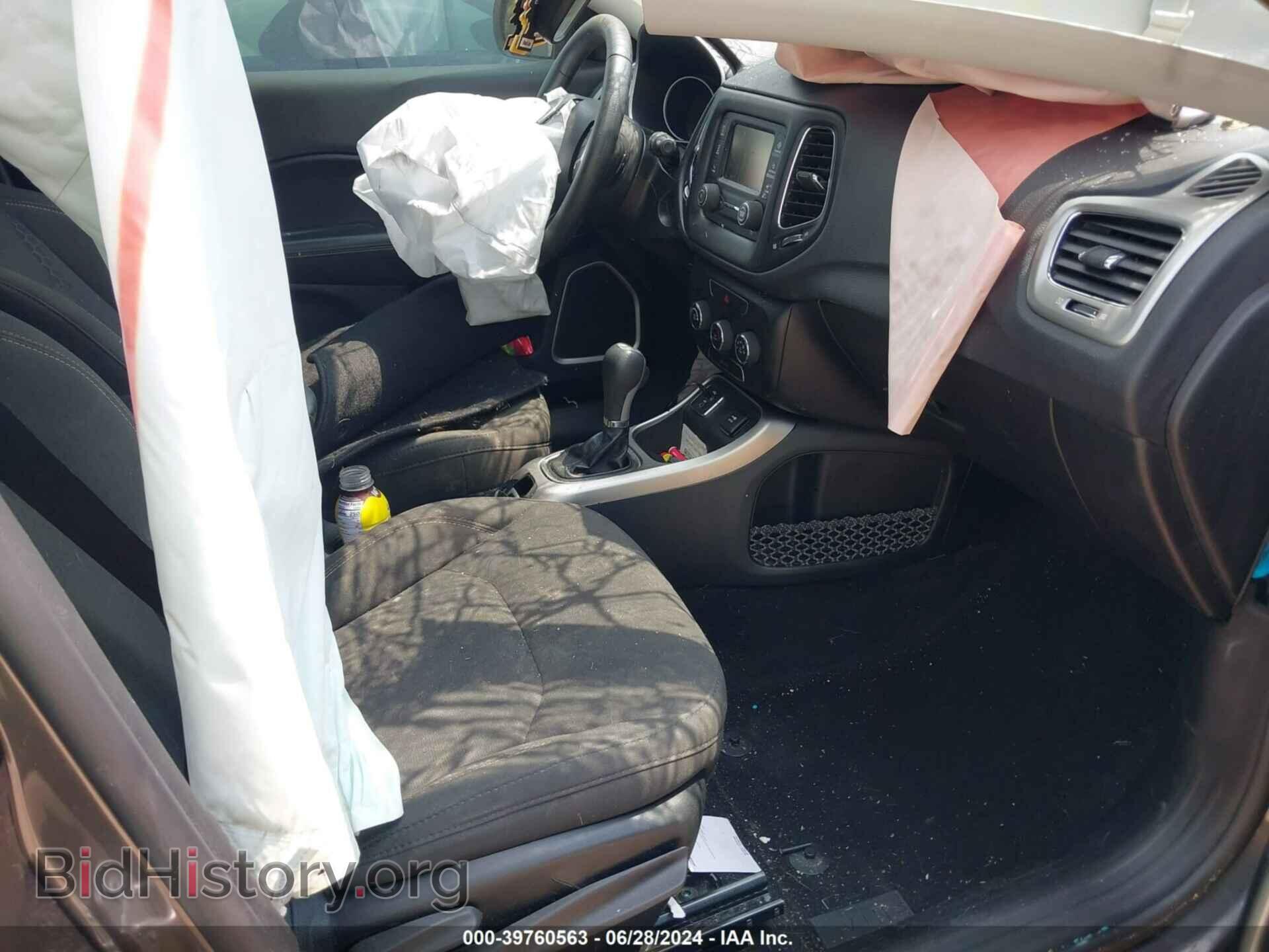 2018 JEEP COMPASS - VIN: 3C4NJCAB2JT471348 - Фото 5