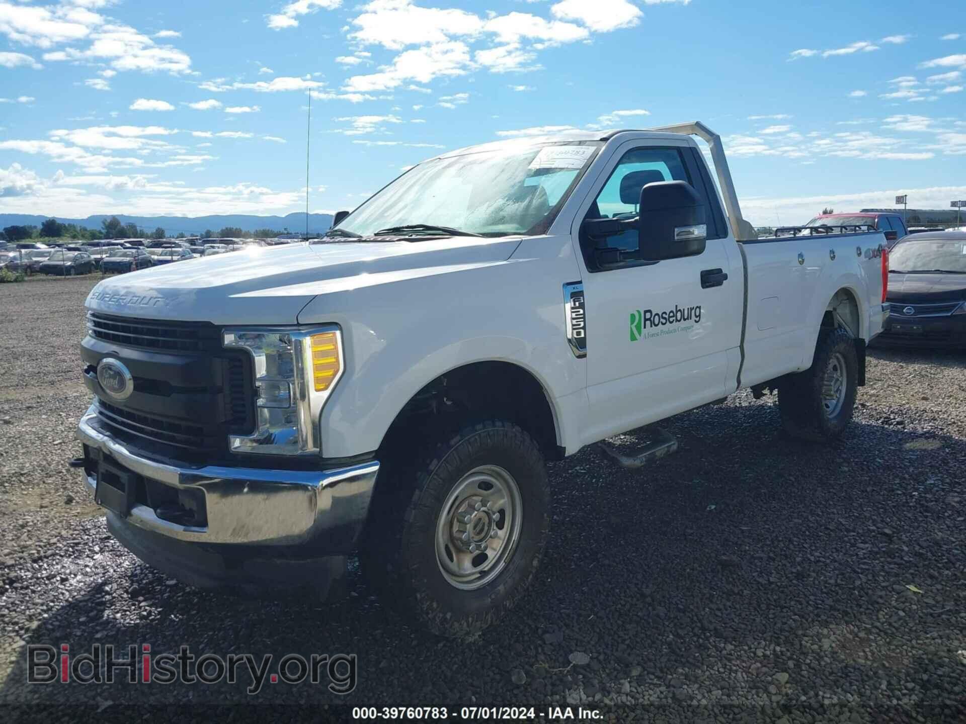 2017 FORD F-250 - VIN: 1FTBF2B6XHEC23763 - Фото 2