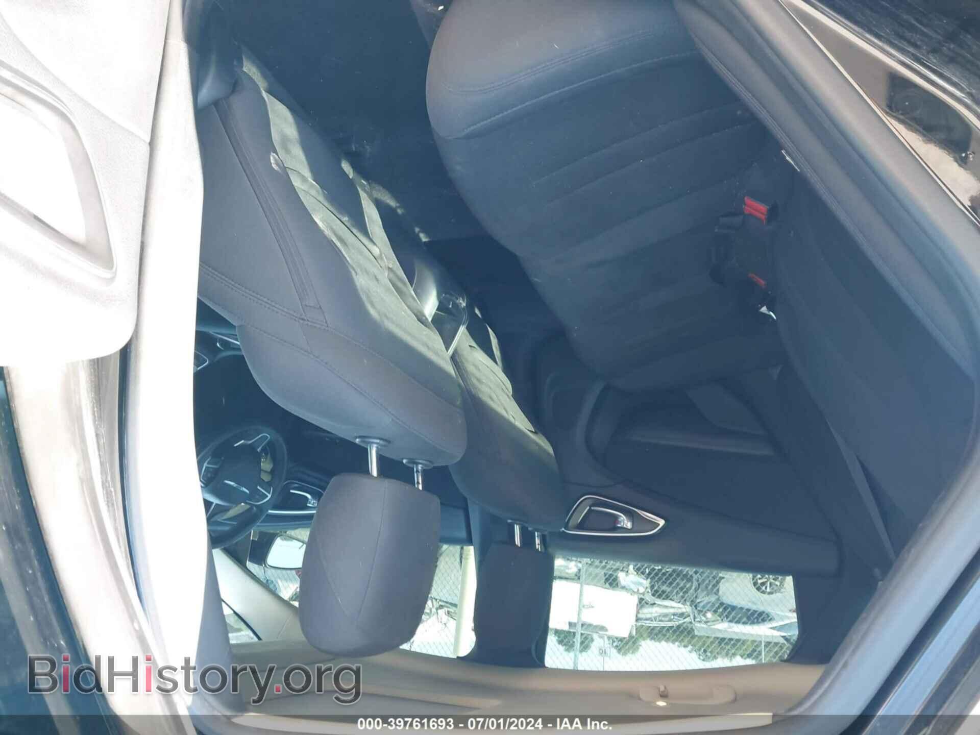 2016 CHRYSLER 200 - VIN: 1C3CCCAB7GN149898 - Фото 8