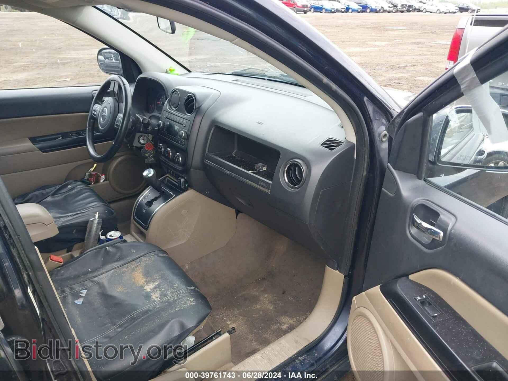 2011 JEEP COMPASS - VIN: 1J4NF1FB3BD188943 - Photo 5
