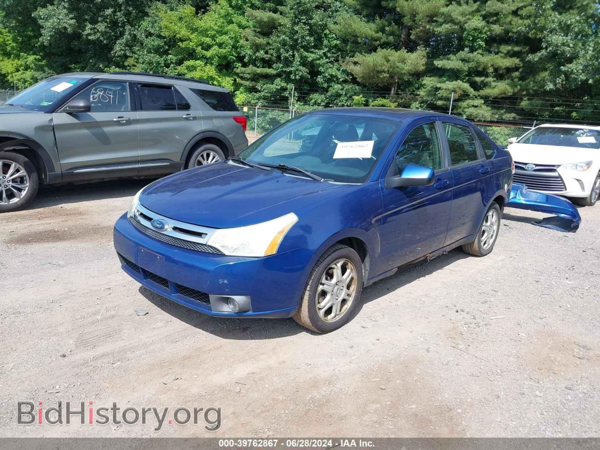 2009 FORD FOCUS - VIN: 1FAHP36NX9W174788 - Фото 2