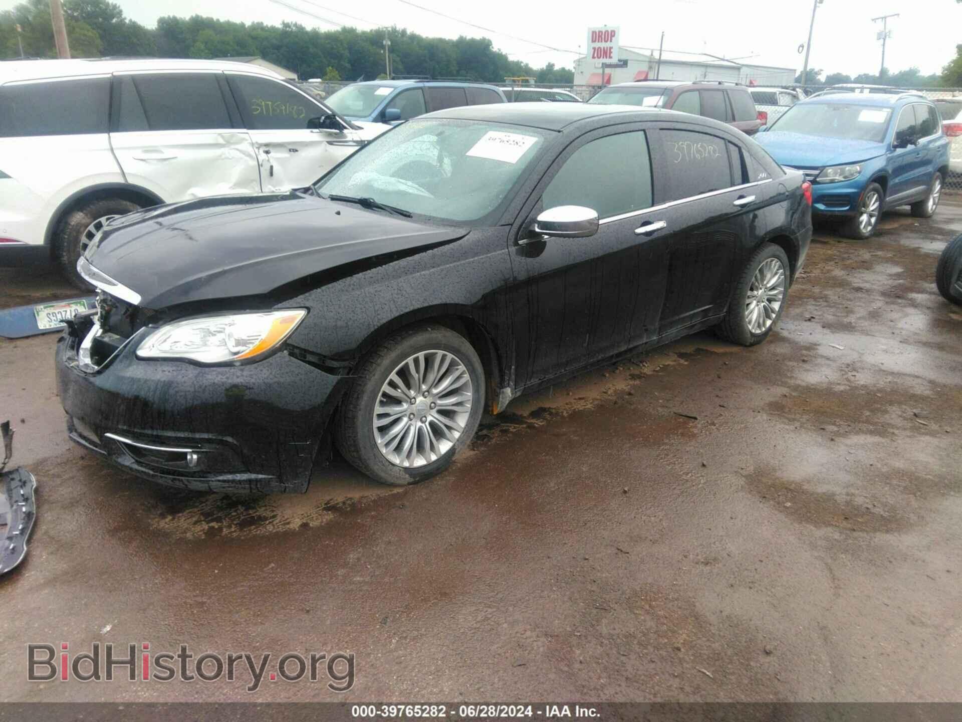 2013 CHRYSLER 200 - VIN: 1C3CCBCG5DN570761 - Photo 2
