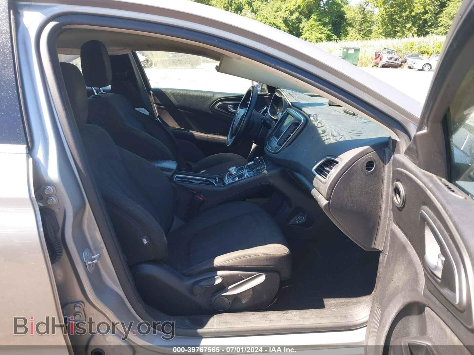 2016 CHRYSLER 200 - VIN: 1C3CCCAB2GN121104 - Фото 5