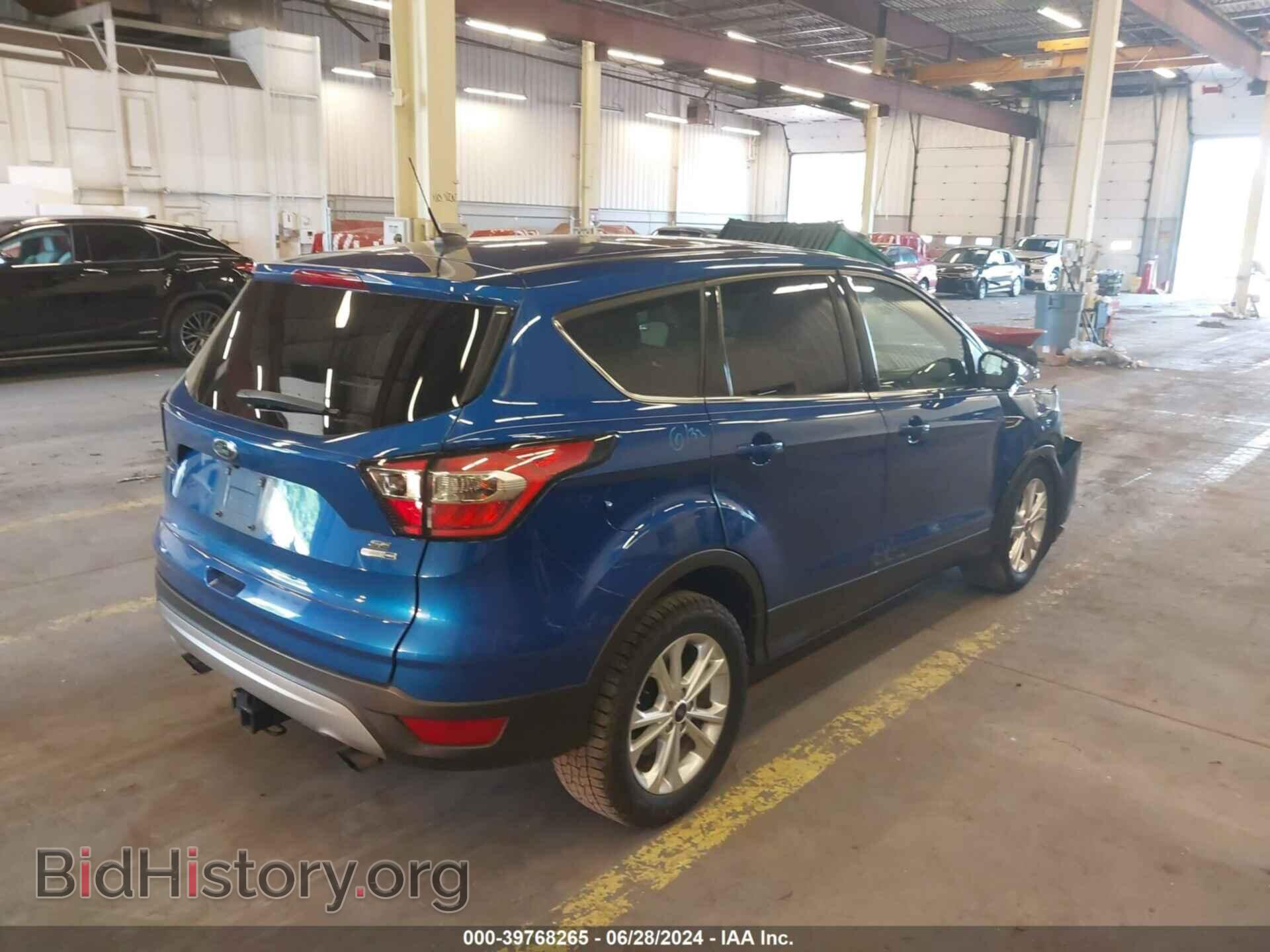 2017 FORD ESCAPE - VIN: 1FMCU9GD1HUB55364 - Фото 4