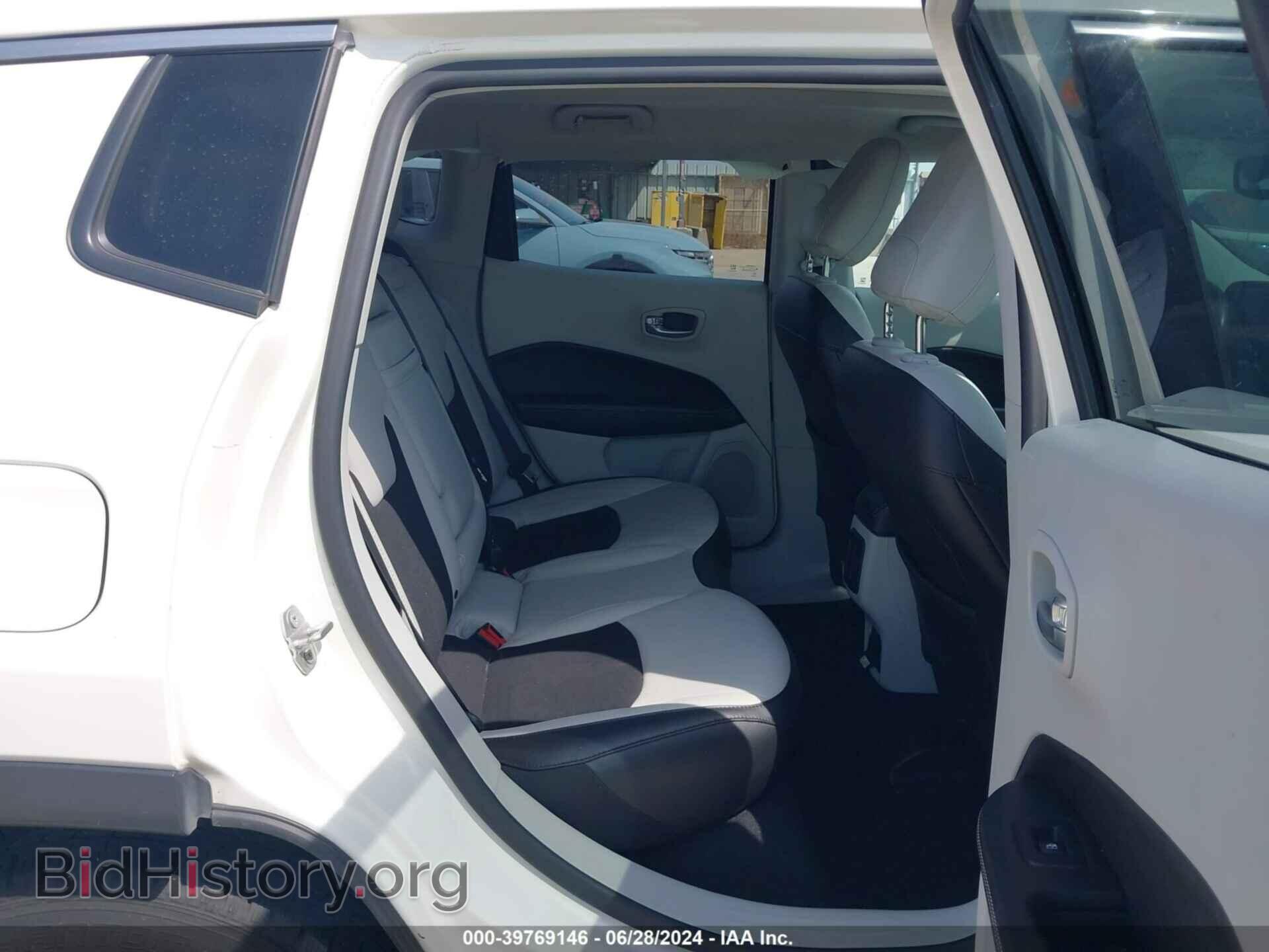 2019 JEEP COMPASS - VIN: 3C4NJCBB0KT711528 - Фото 8