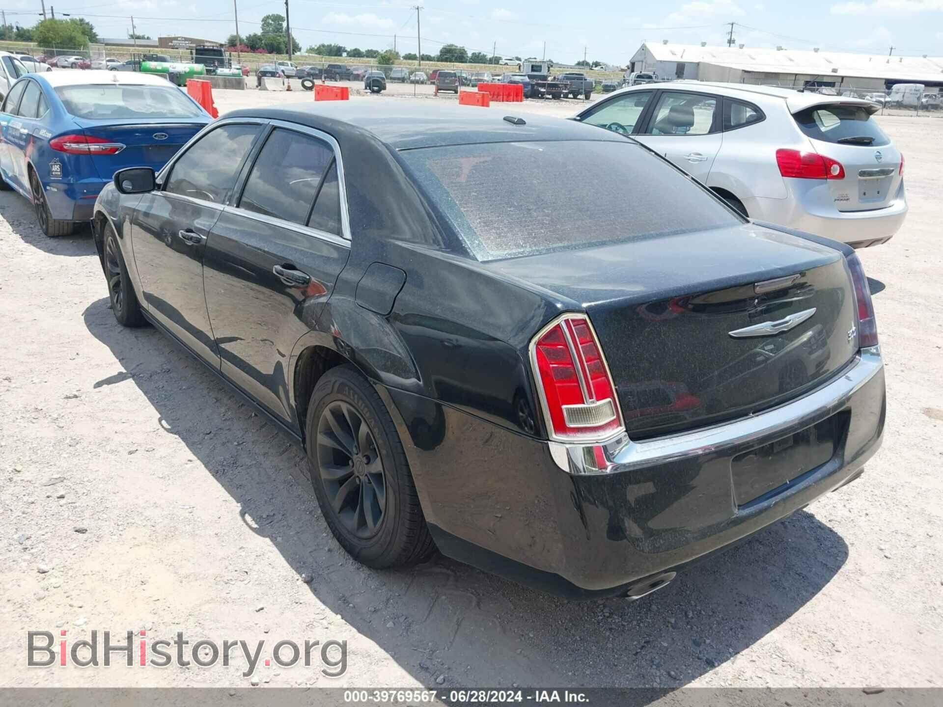 2013 CHRYSLER 300 - VIN: 2C3CCAAG1DH508330 - Фото 3