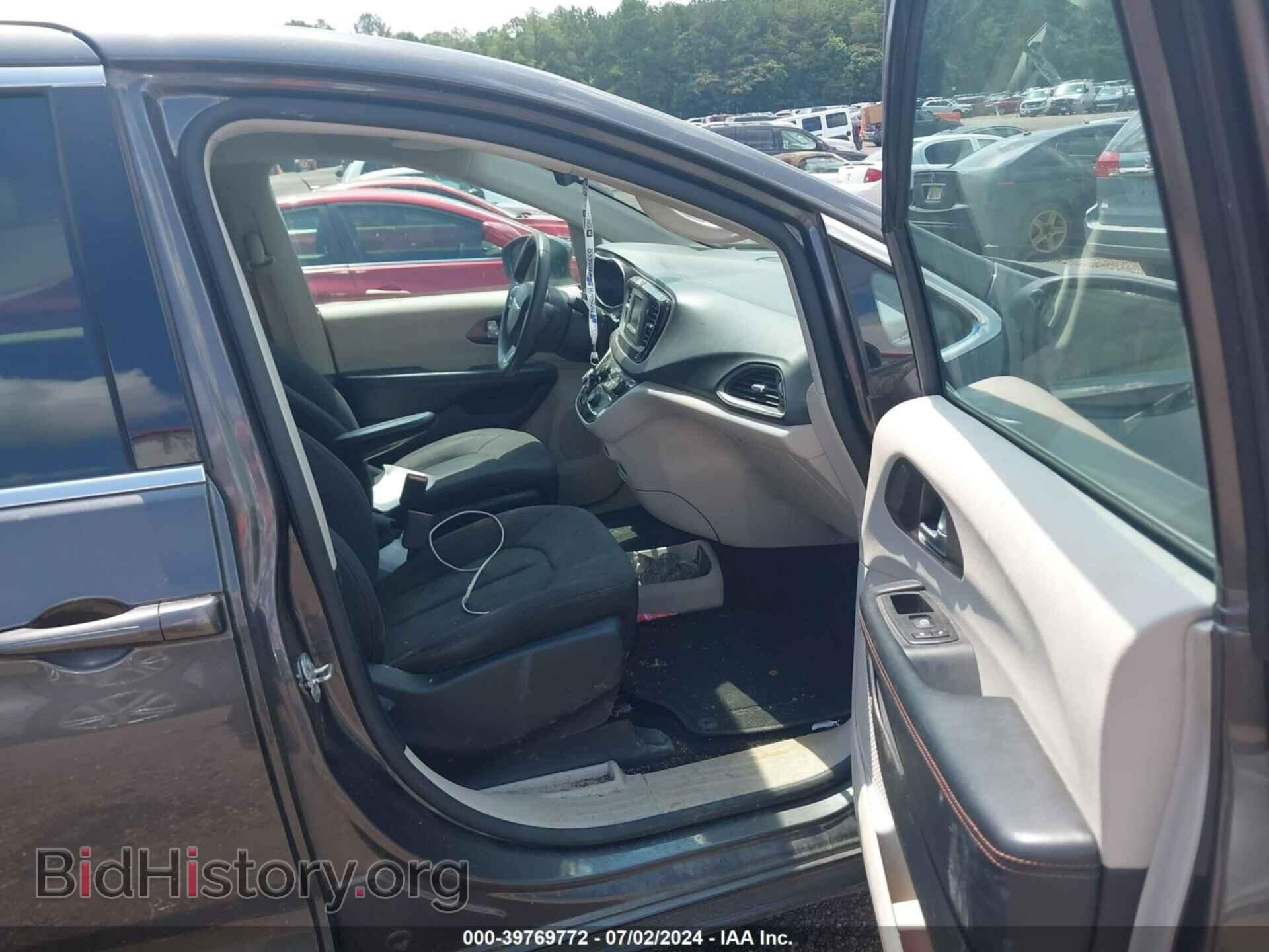 2017 CHRYSLER PACIFICA - VIN: 2C4RC1CG5HR642809 - Фото 5