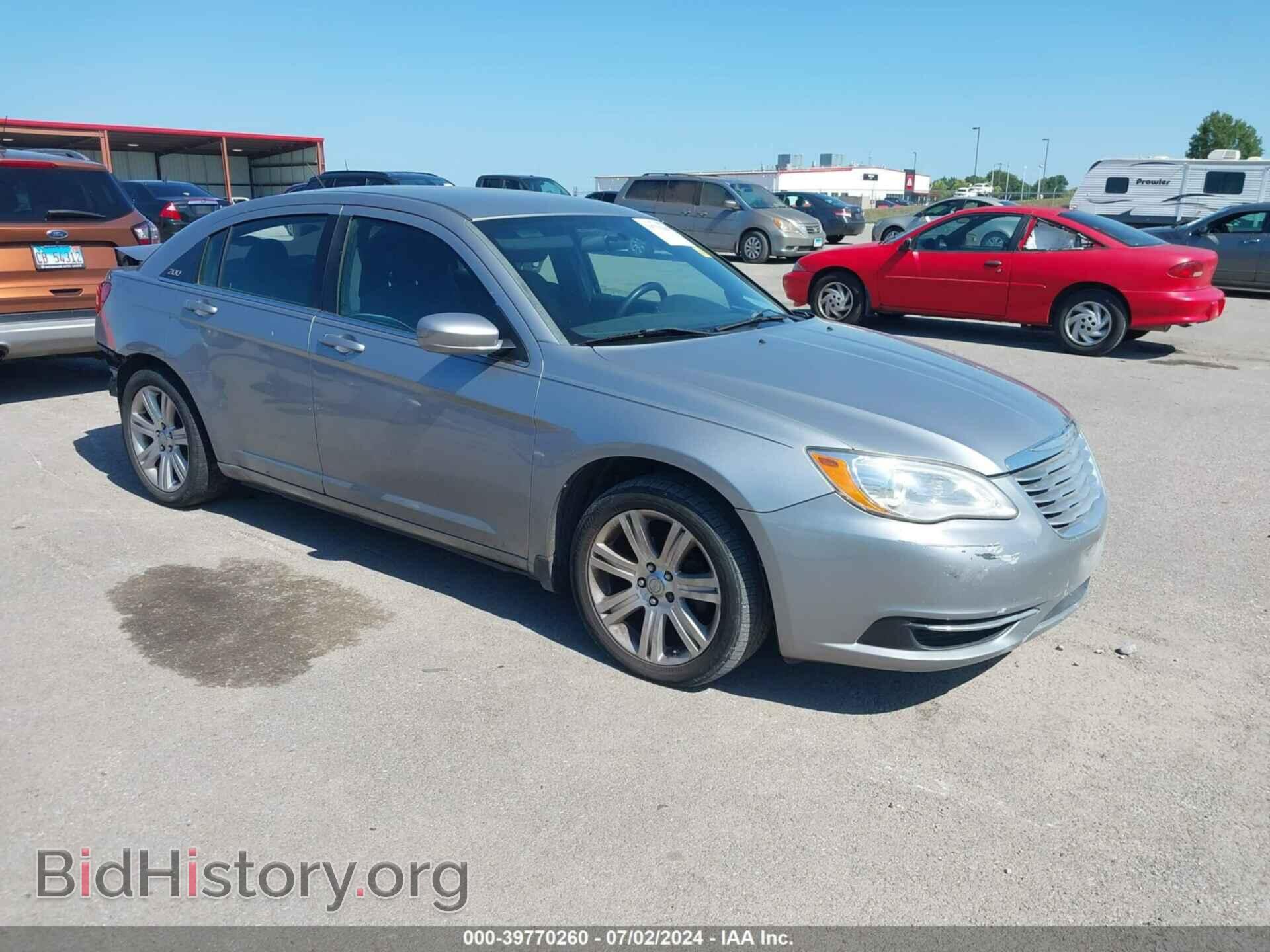Фотография 1C3CCBAB4DN764320 - CHRYSLER 200 2013