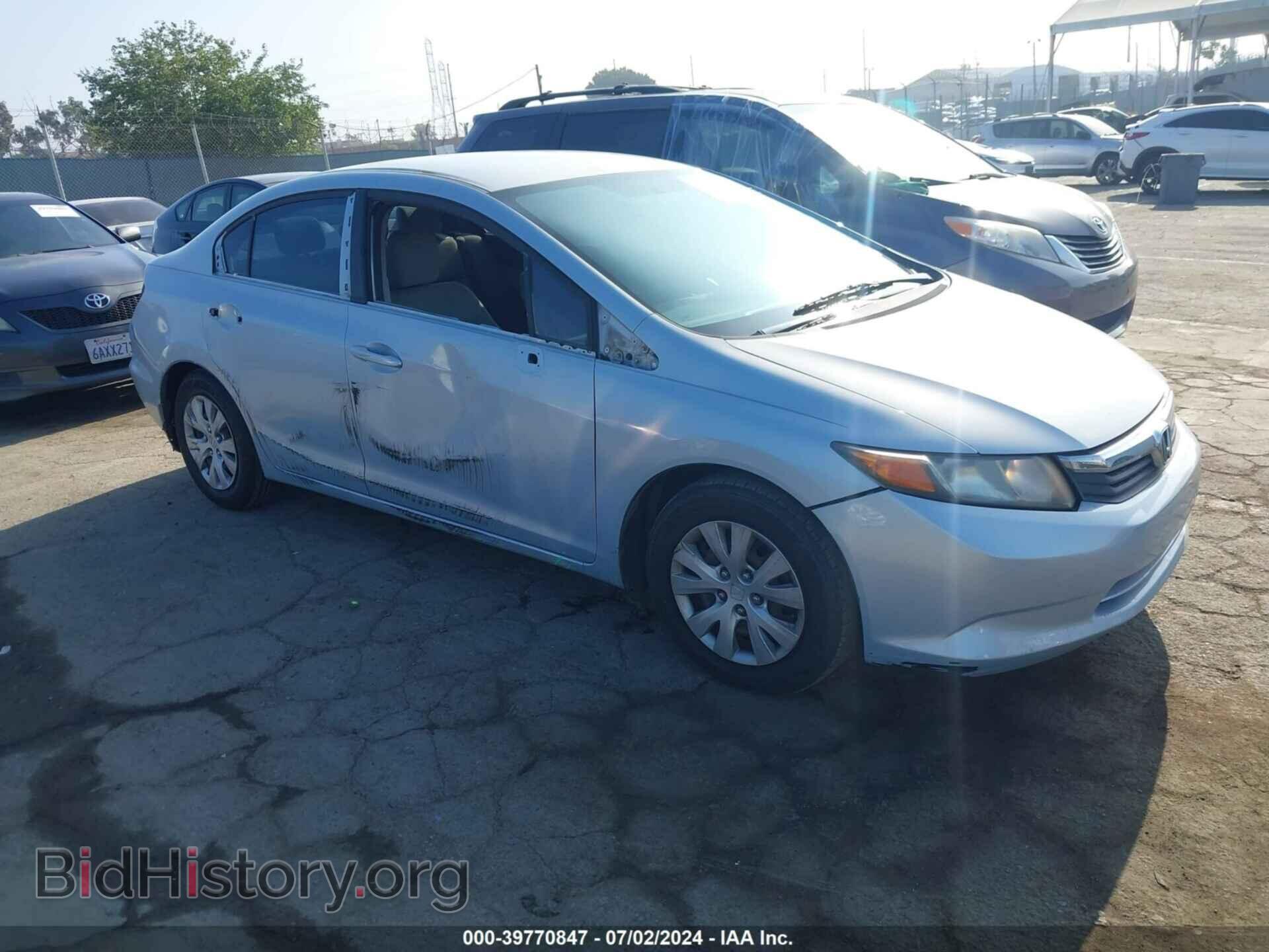Photo 2HGFB2F5XCH587666 - HONDA CIVIC 2012