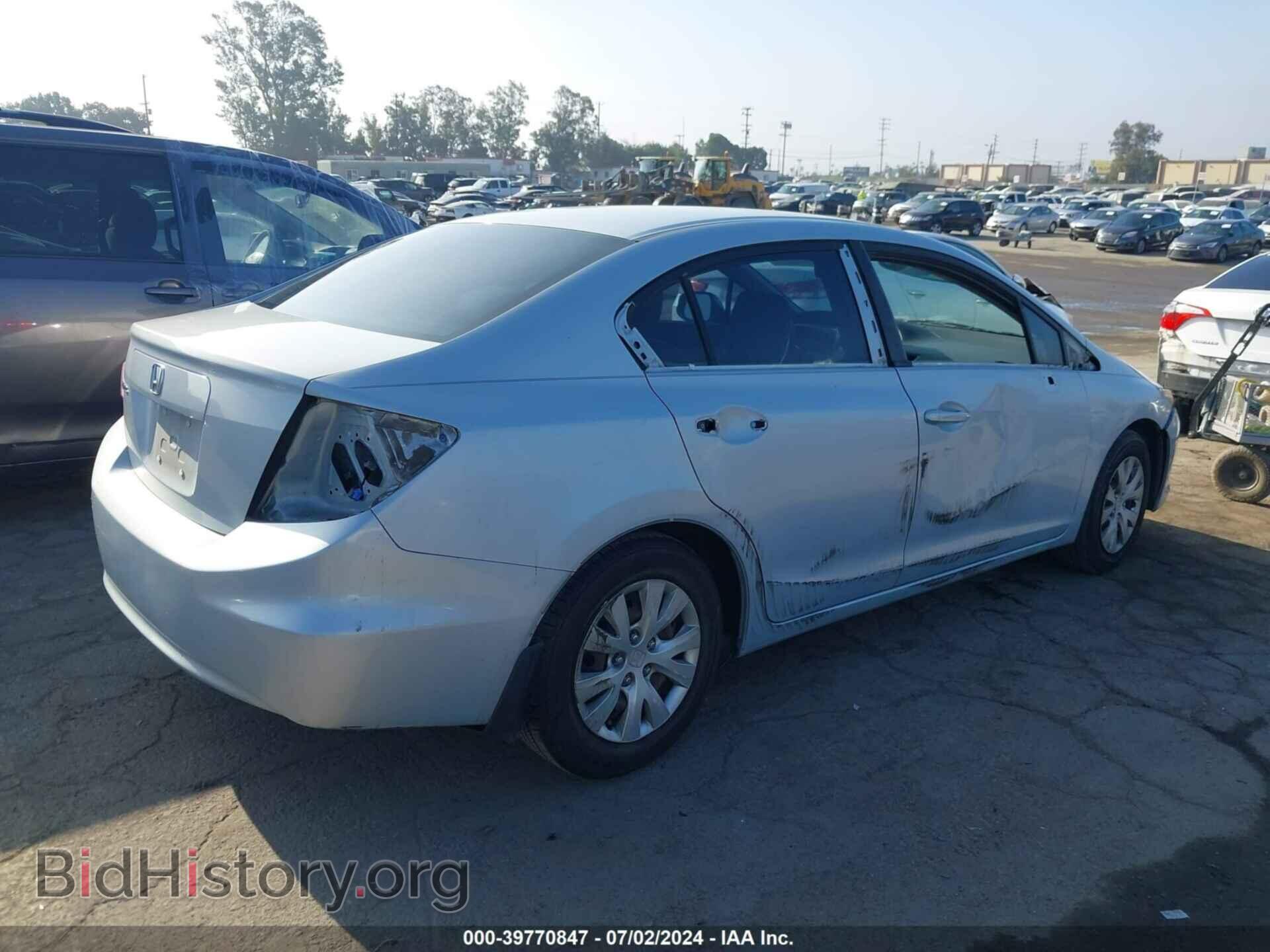 2012 HONDA CIVIC - VIN: 2HGFB2F5XCH587666 - Фото 4