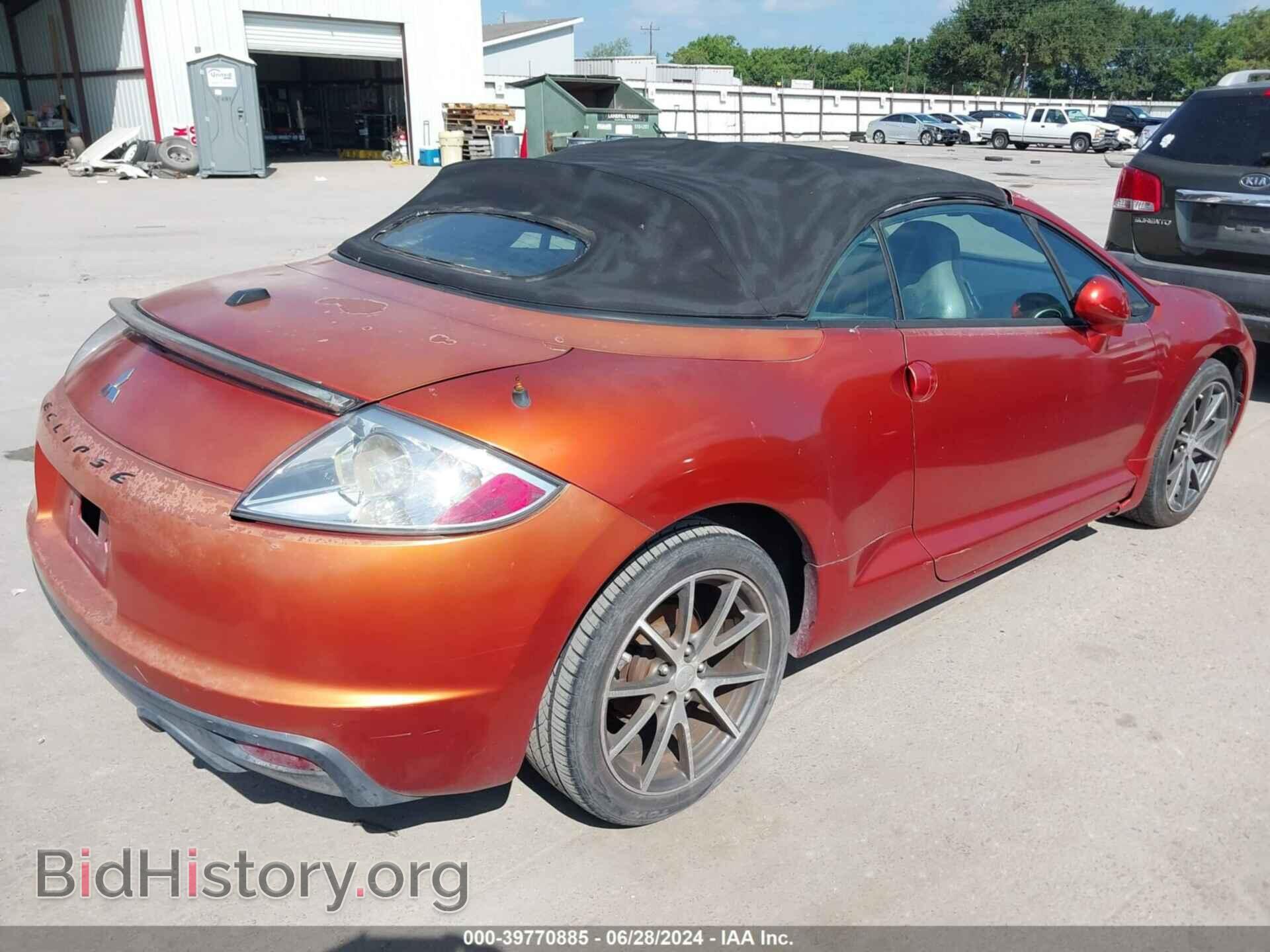 2011 MITSUBISHI ECLIPSE SPYDER - VIN: 4A37L2EF2BE016489 - Фото 4