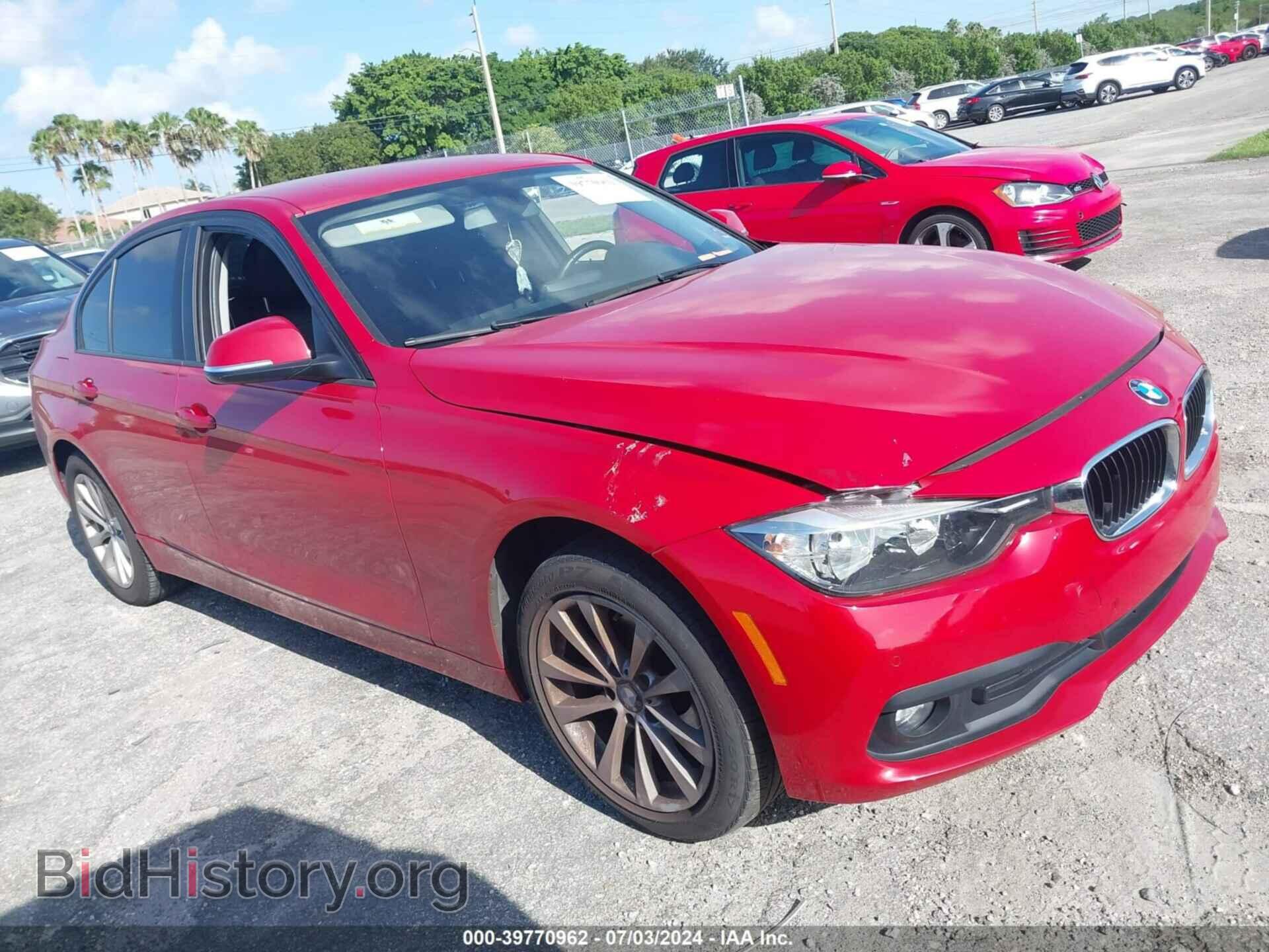 Photo WBA8A9C54HK620116 - BMW 320I 2017