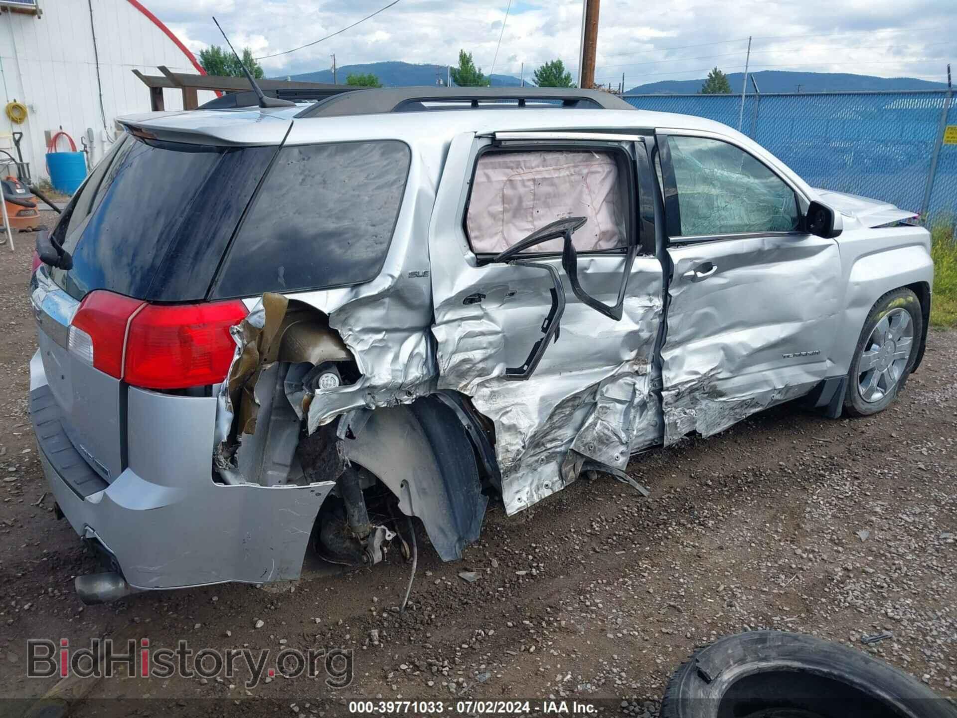 2011 GMC TERRAIN - VIN: 2CTFLTE51B6211147 - Photo 4