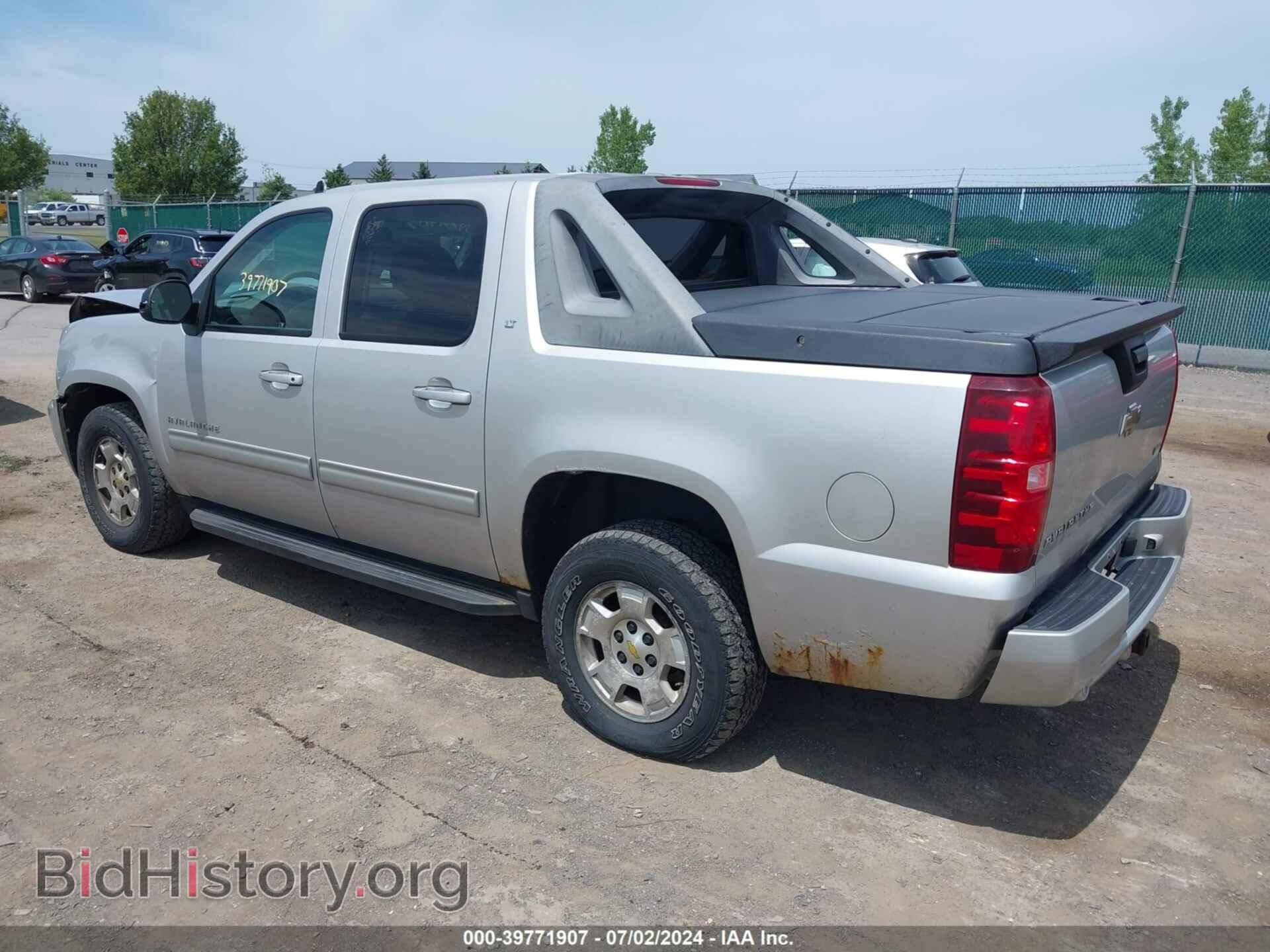 2011 CHEVROLET AVALANCHE 1500 - VIN: 3GNMCFE06BG172916 - Фото 3