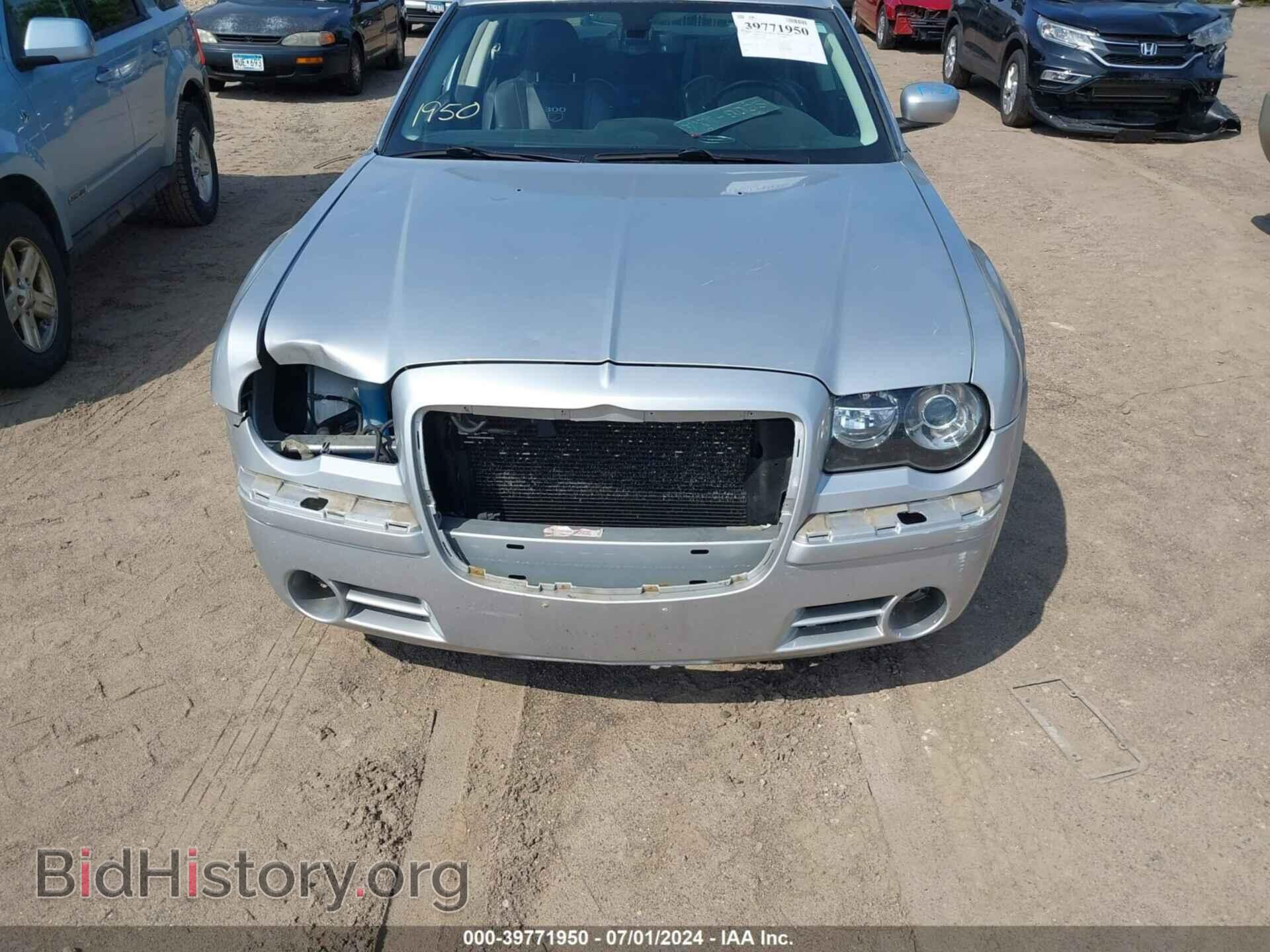 2010 CHRYSLER 300C - VIN: 2C3CA9CT2AH262303 - Фото 6