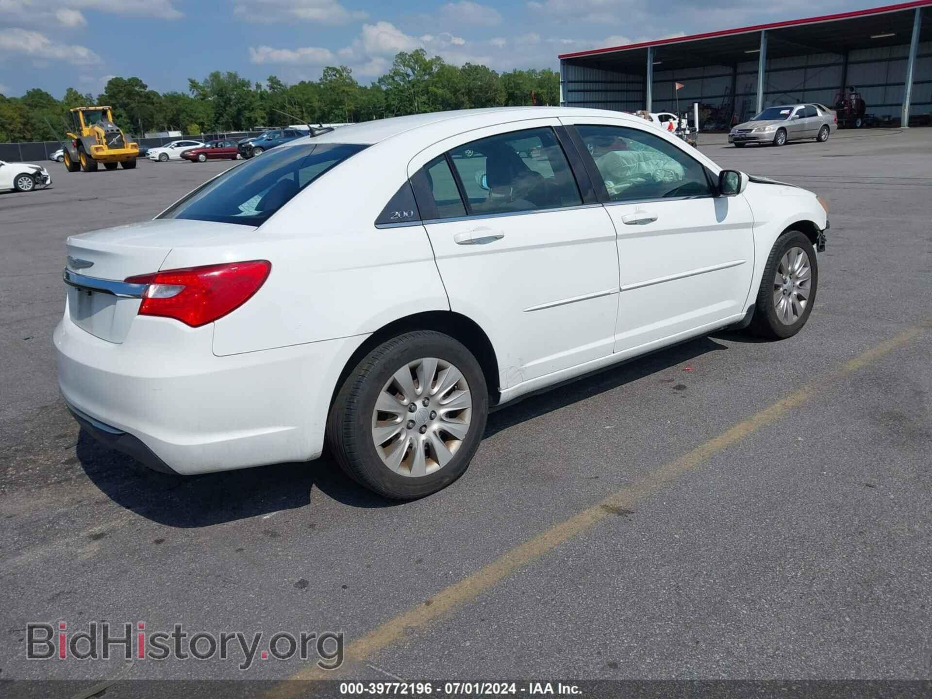 2012 CHRYSLER 200 - VIN: 1C3CCBABXCN208365 - Фото 4