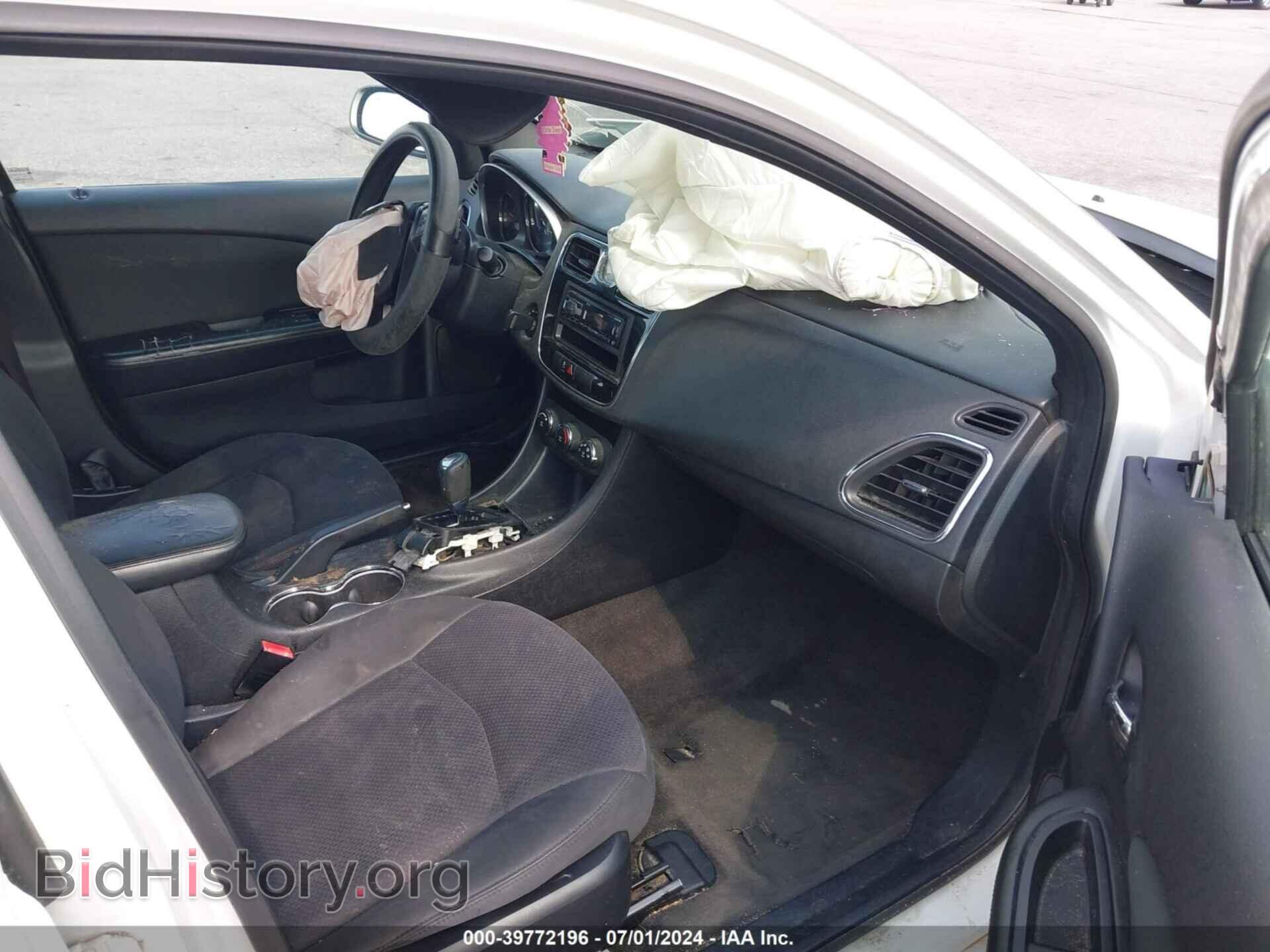 2012 CHRYSLER 200 - VIN: 1C3CCBABXCN208365 - Фото 5