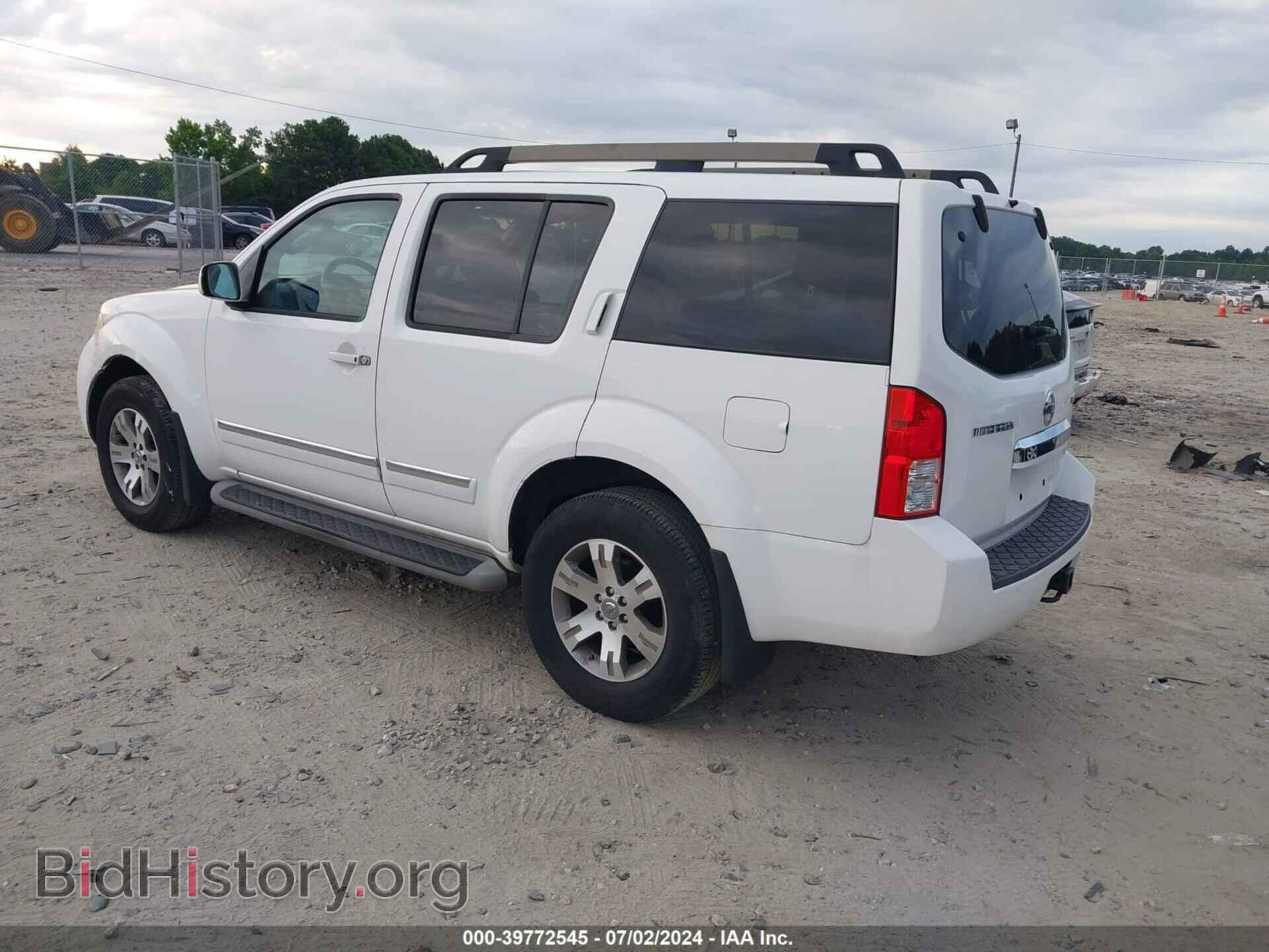 2011 NISSAN PATHFINDER - VIN: 5N1AR1NB8BC626791 - Фото 3