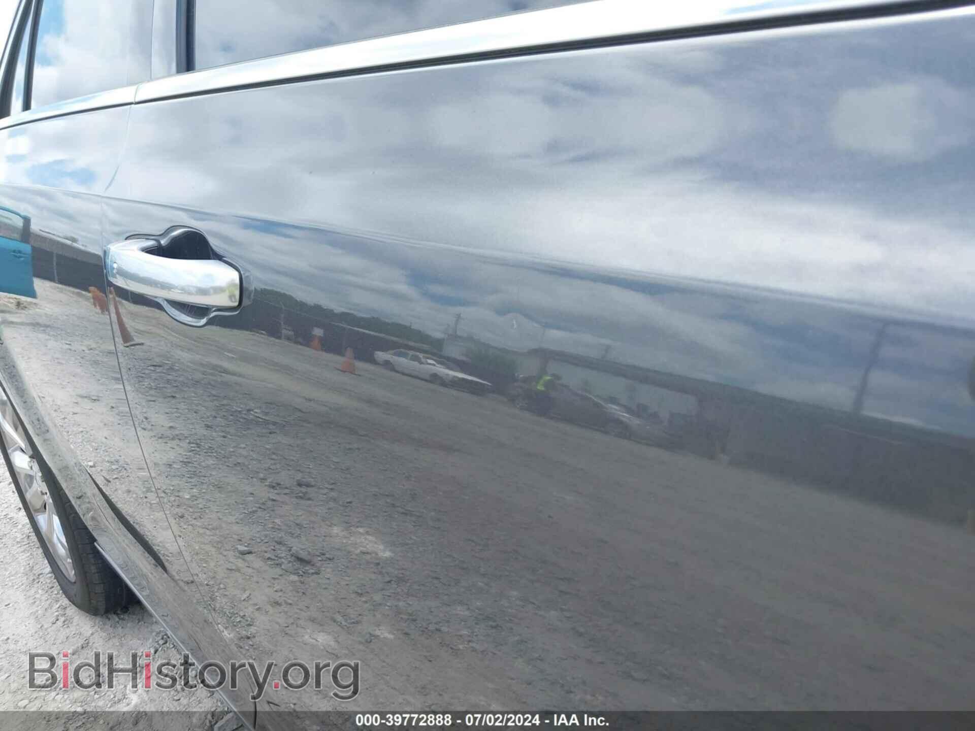 2015 CHRYSLER 300C - VIN: 2C3CCASG0FH773032 - Фото 17