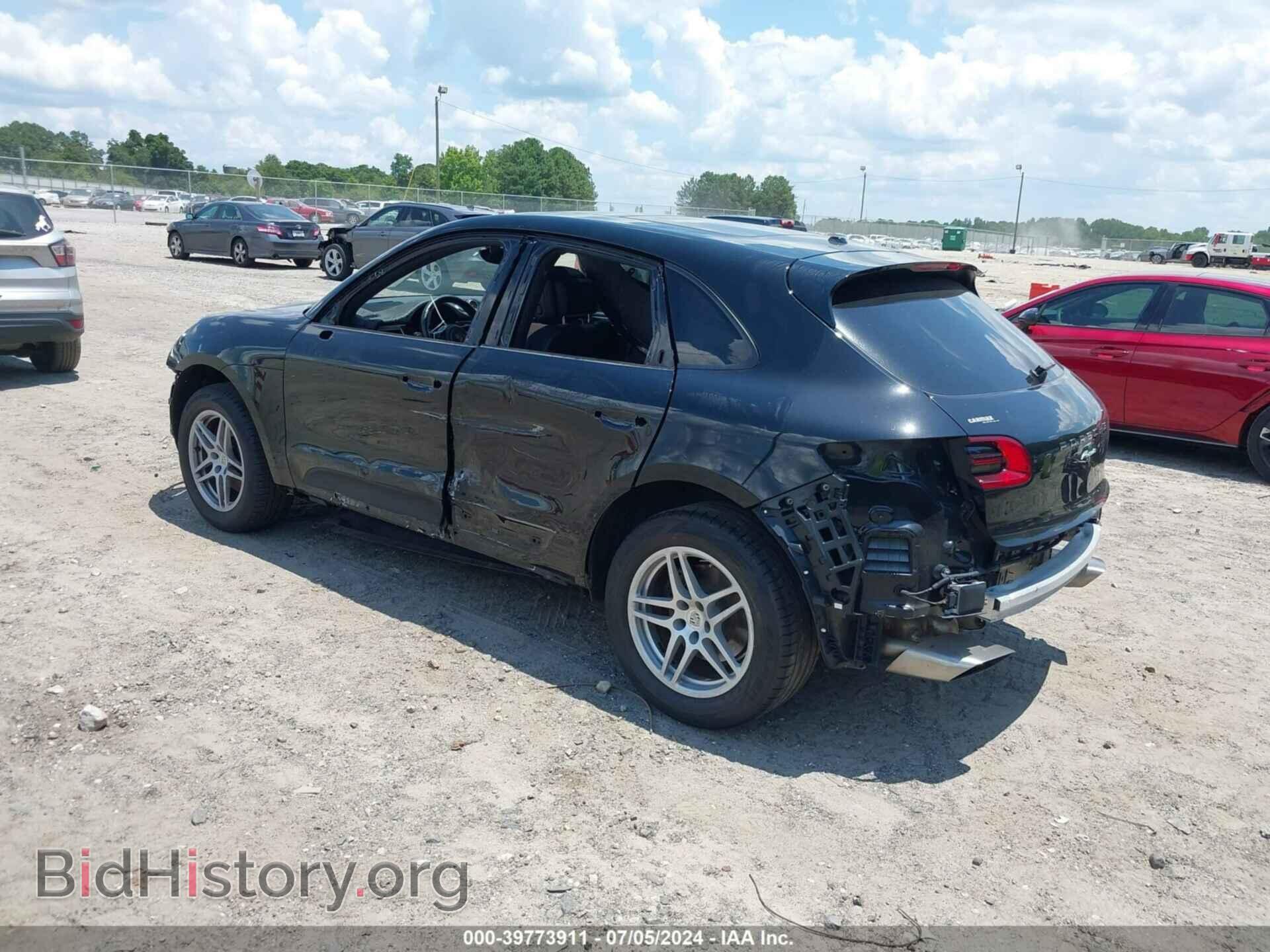 2018 PORSCHE MACAN - VIN: WP1AA2A55JLB23542 - Photo 3