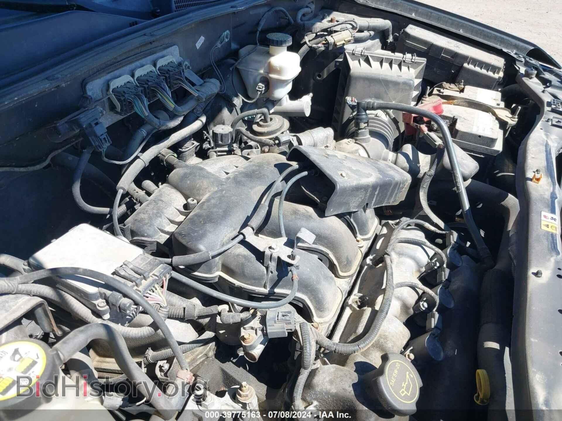 2008 FORD ESCAPE - VIN: 1FMCU03158KC15892 - Фото 6