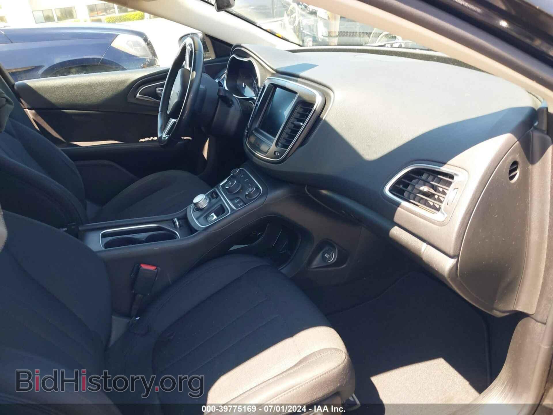 2016 CHRYSLER 200 - VIN: 1C3CCCAB7GN171755 - Фото 5