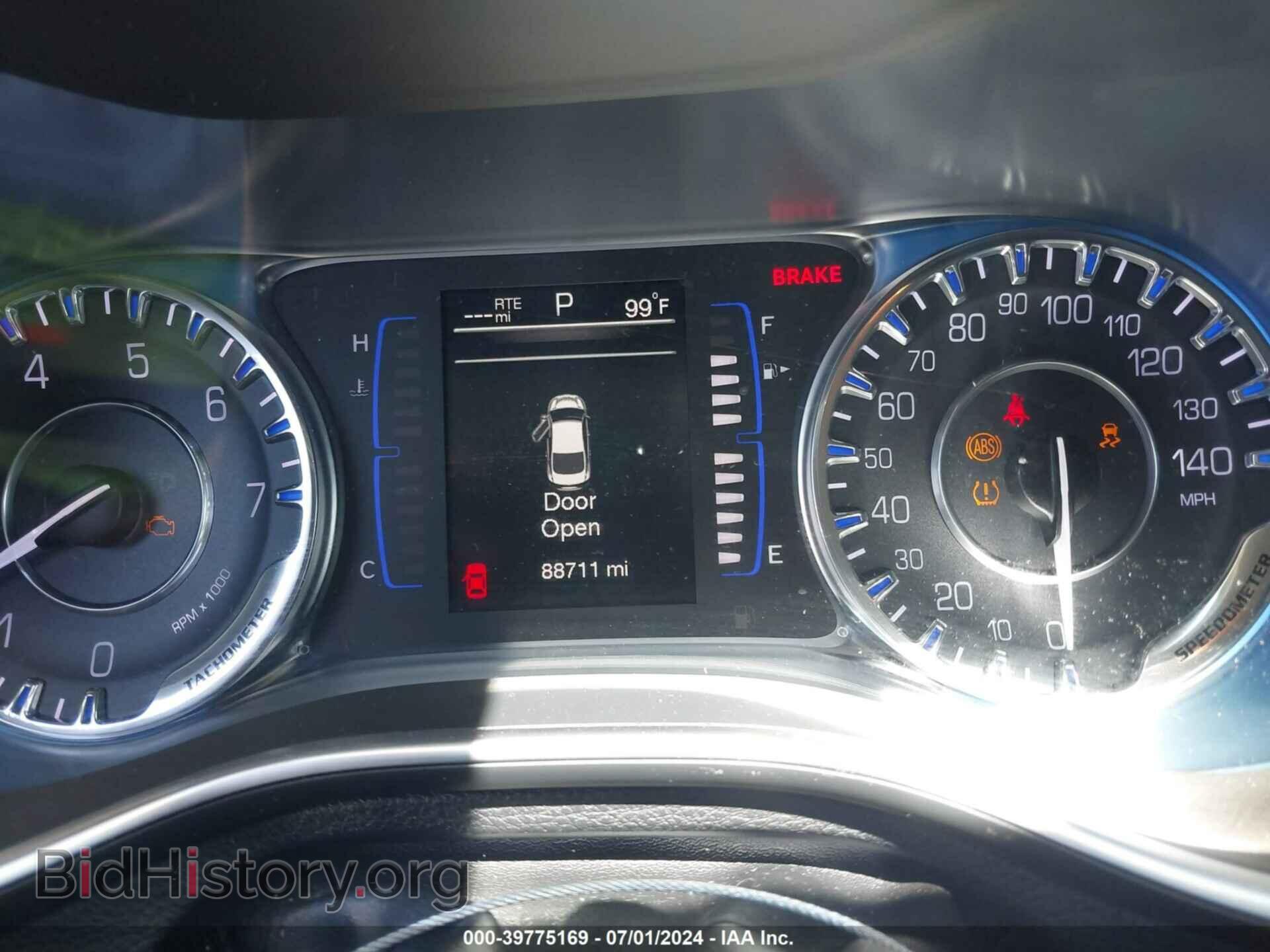 2016 CHRYSLER 200 - VIN: 1C3CCCAB7GN171755 - Фото 7