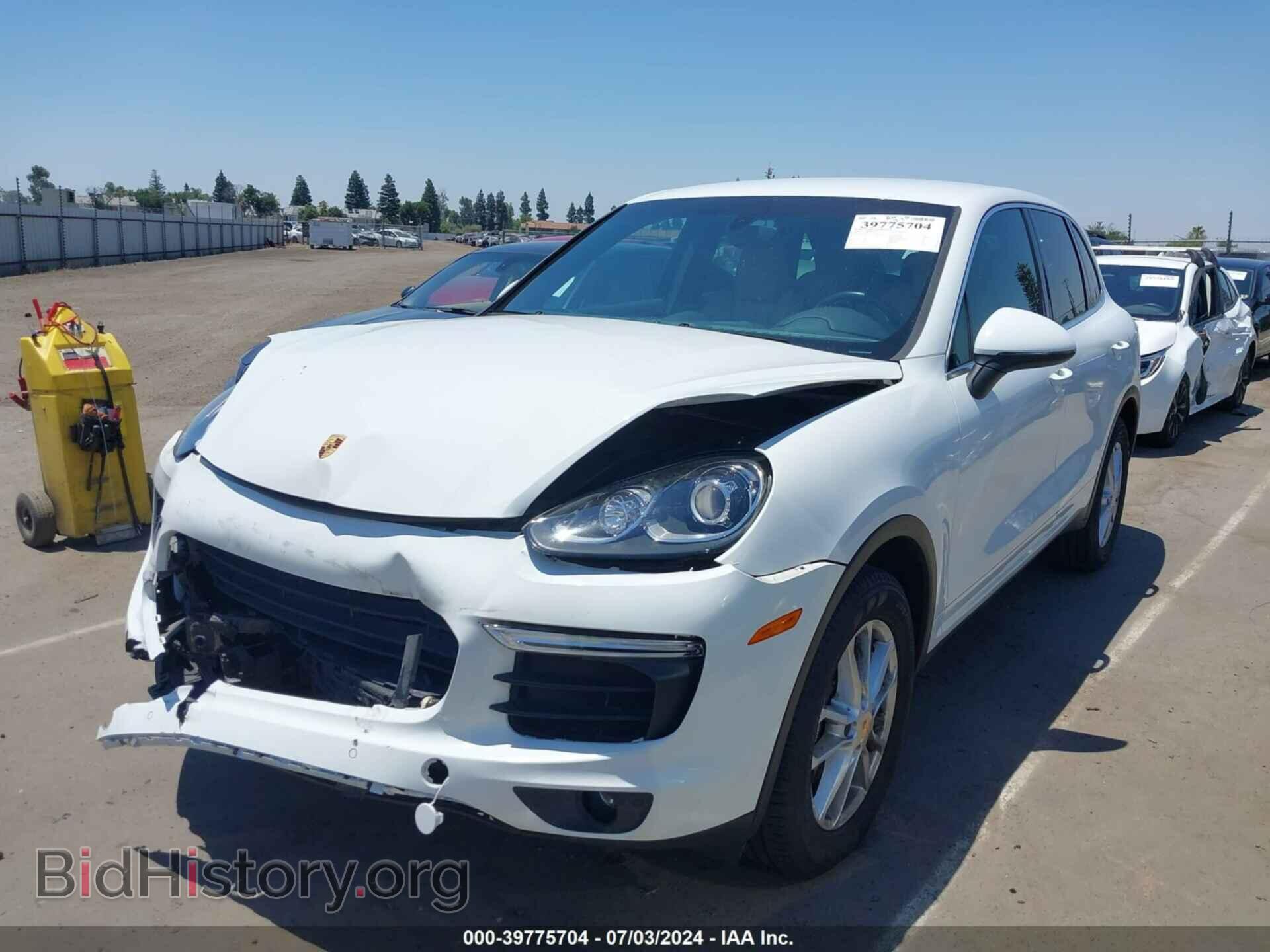 2016 PORSCHE CAYENNE - VIN: WP1AA2A24GKA37479 - Фото 2