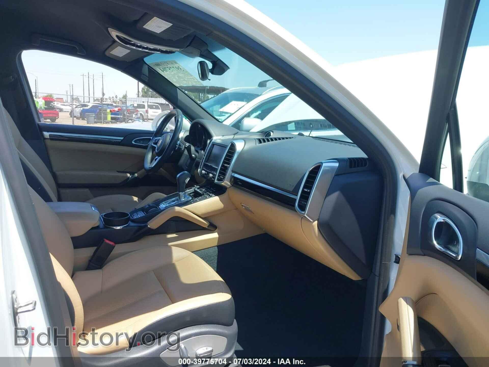 2016 PORSCHE CAYENNE - VIN: WP1AA2A24GKA37479 - Фото 5