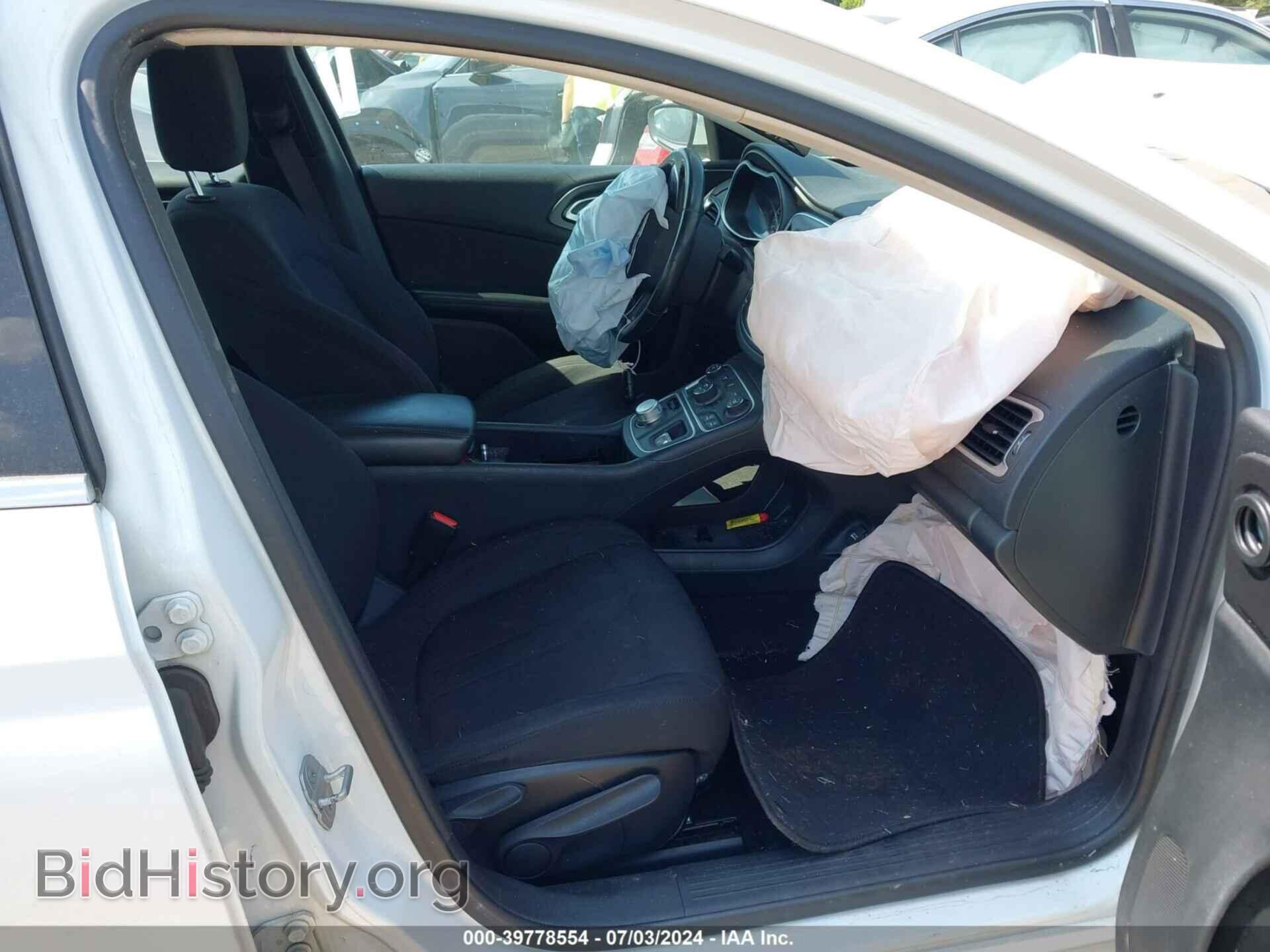 2015 CHRYSLER 200 - VIN: 1C3CCCAB2FN533666 - Фото 5