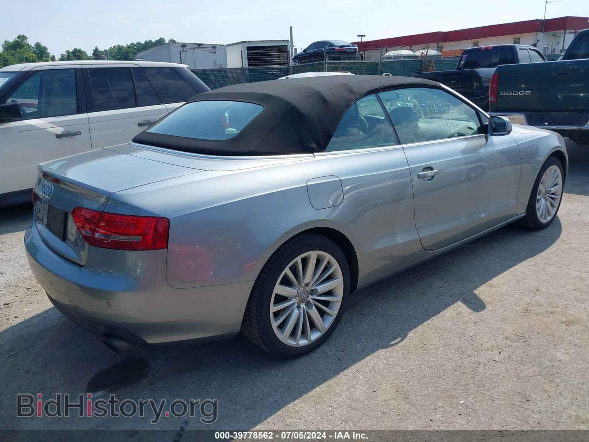 2011 AUDI A5 - VIN: WAUJFAFH2BN017343 - Фото 4