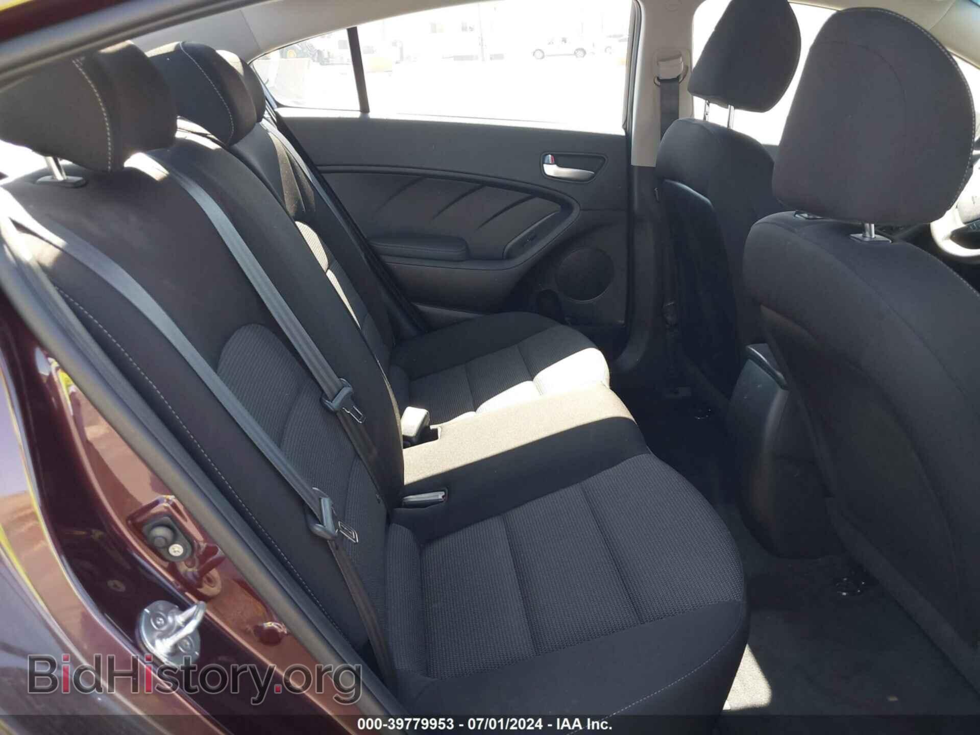 2017 KIA FORTE - VIN: 3KPFK4A76HE145411 - Фото 8