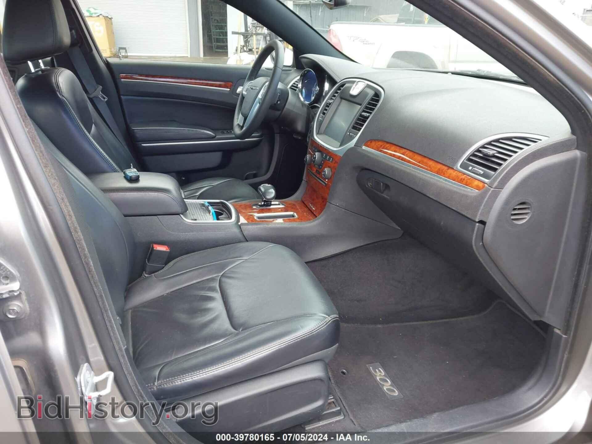 2014 CHRYSLER 300 - VIN: 2C3CCAAG7EH236870 - Фото 5