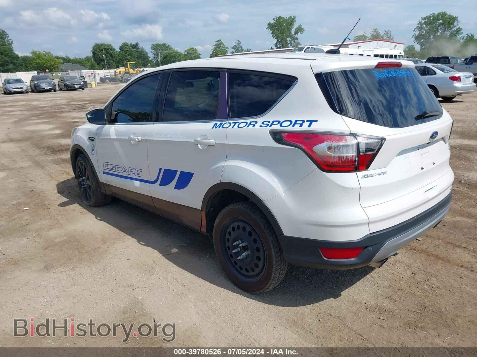 2017 FORD ESCAPE - VIN: 1FMCU0GD7HUB31971 - Фото 3