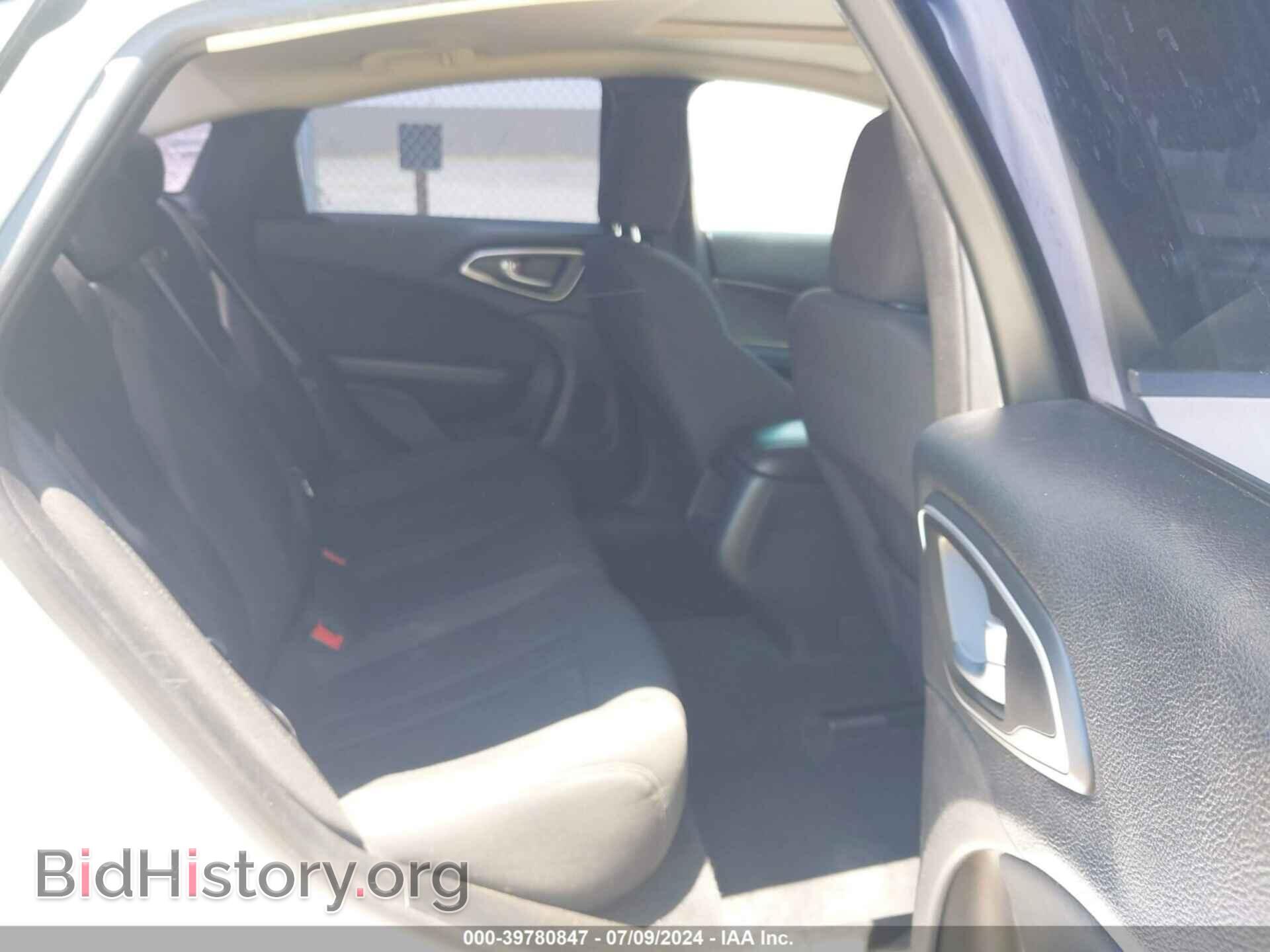 2015 CHRYSLER 200 - VIN: 1C3CCCAB9FN625017 - Фото 8