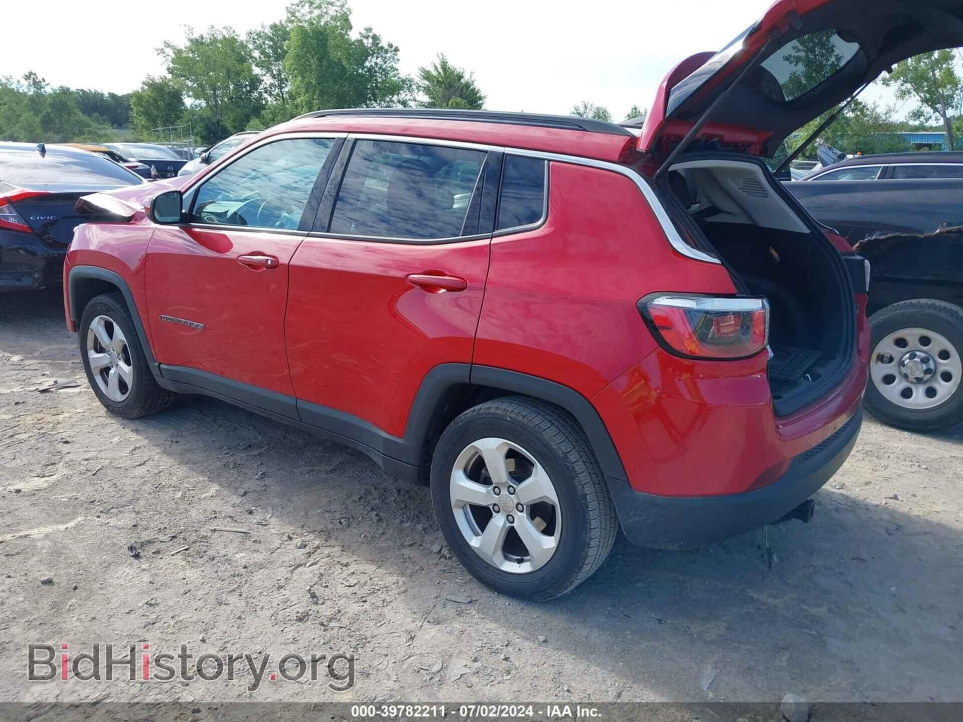 2018 JEEP COMPASS - VIN: 3C4NJCBB7JT108588 - Фото 3
