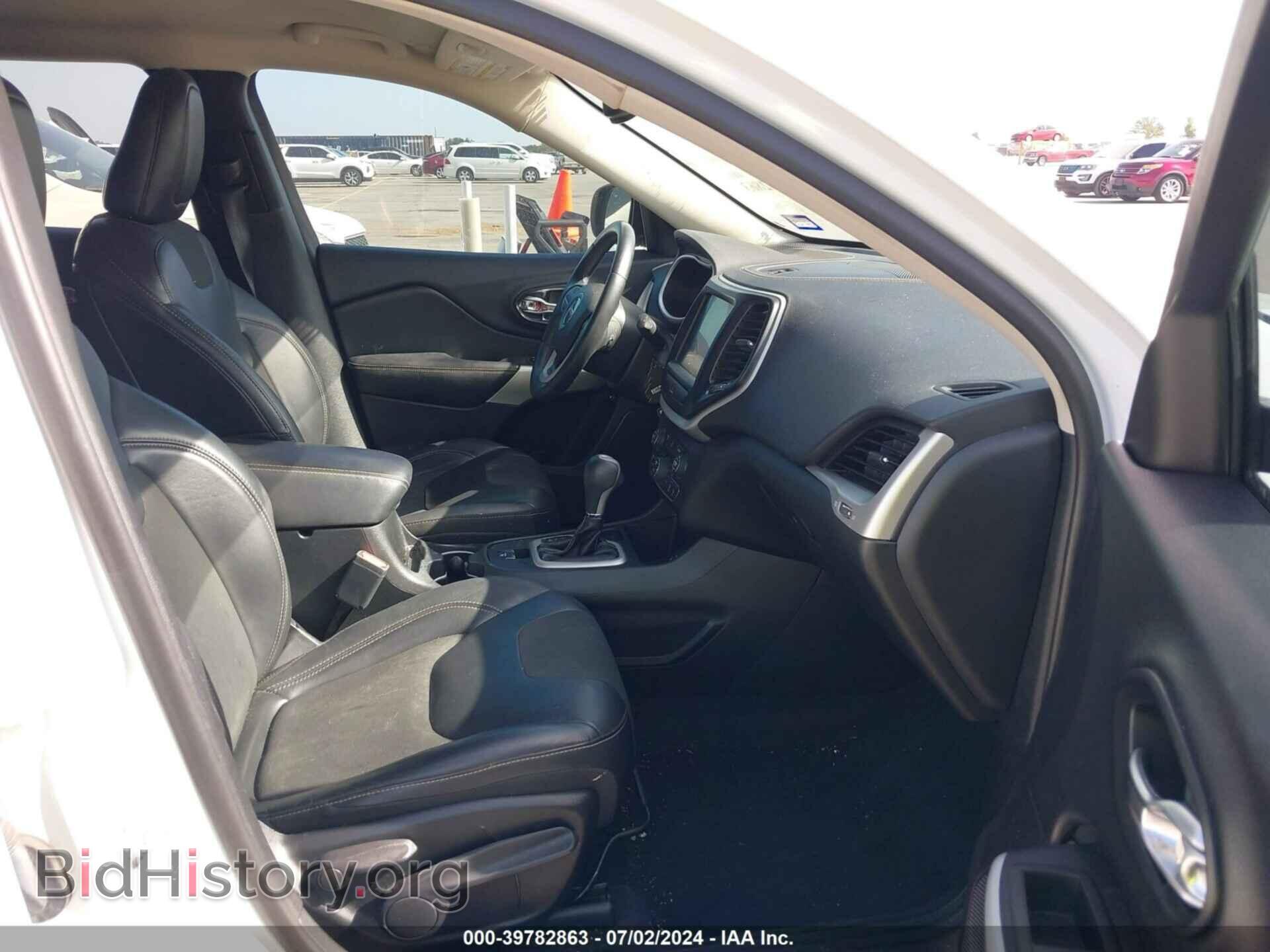 2018 JEEP CHEROKEE - VIN: 1C4PJLLBXJD605955 - Фото 5