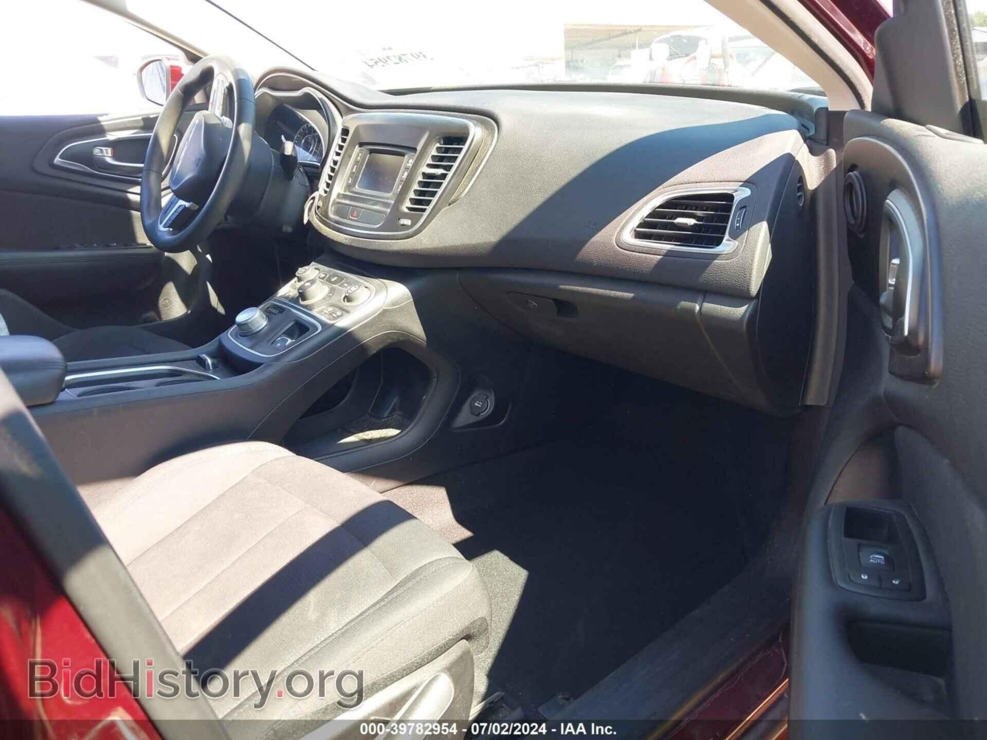 2016 CHRYSLER 200 - VIN: 1C3CCCAB2GN120437 - Photo 5