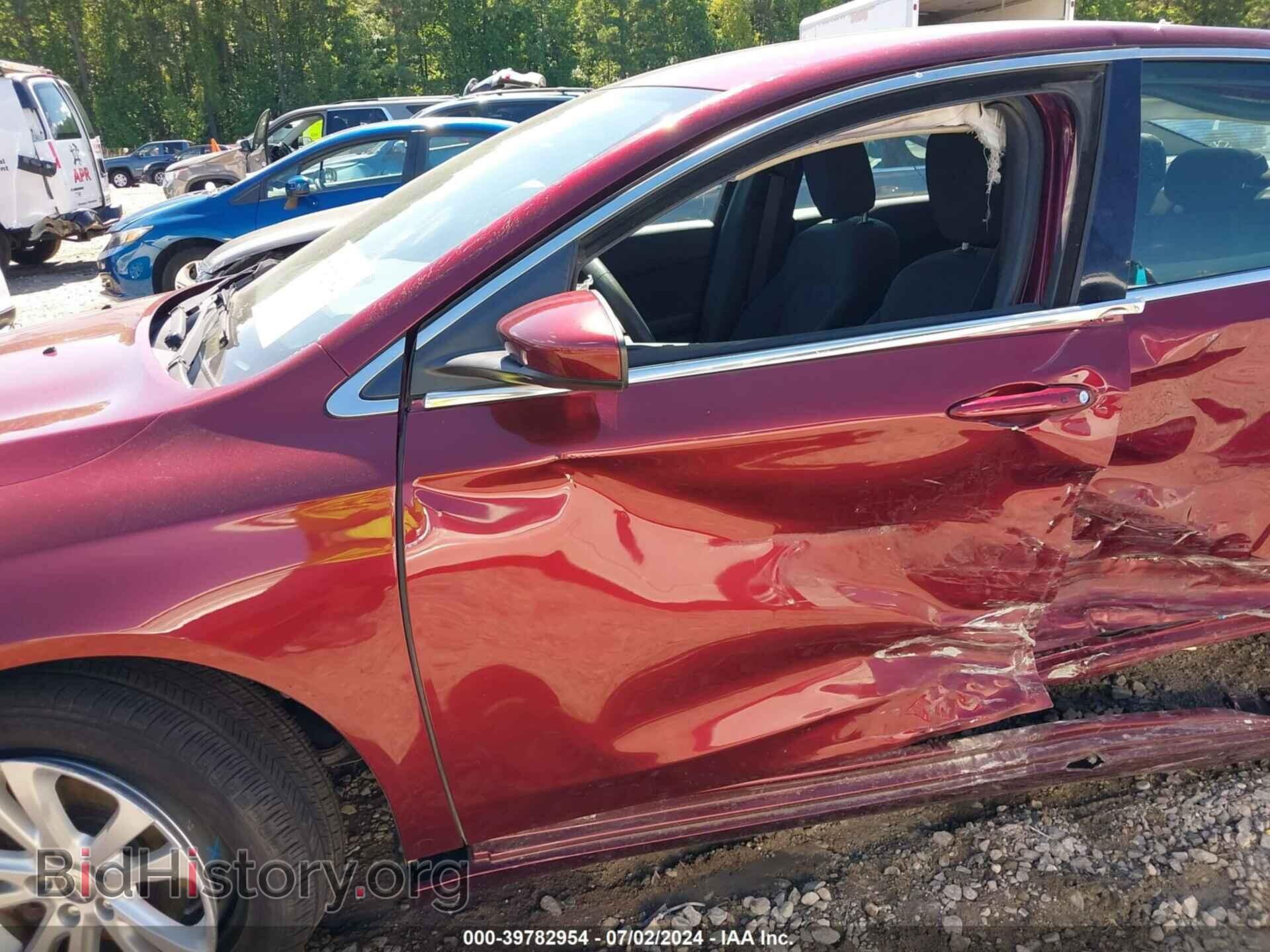 2016 CHRYSLER 200 - VIN: 1C3CCCAB2GN120437 - Photo 6