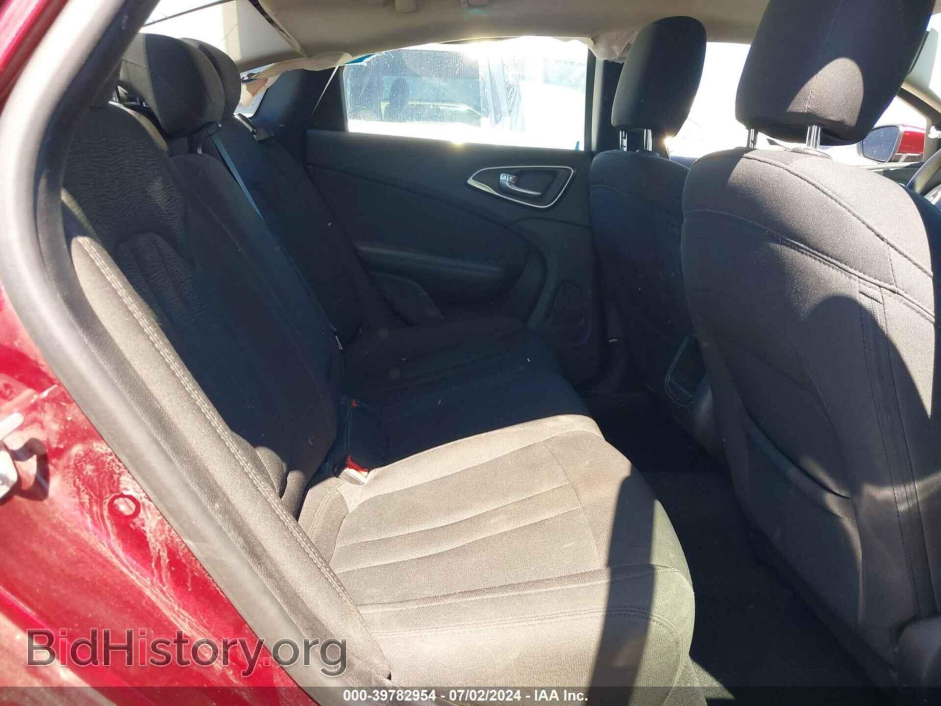 2016 CHRYSLER 200 - VIN: 1C3CCCAB2GN120437 - Photo 8