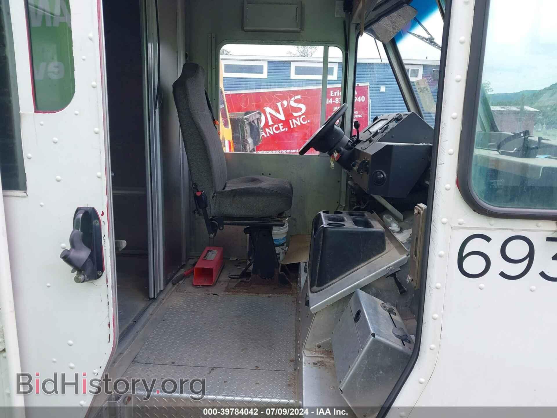 2011 FORD E-350 STRIPPED - VIN: 1FC2E3KL9BDA69333 - Photo 5