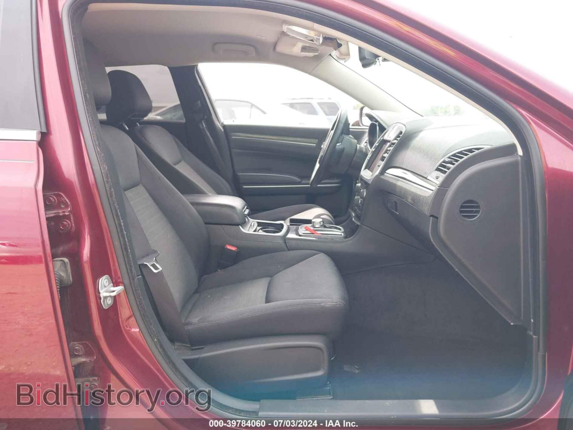 2019 CHRYSLER 300 - VIN: 2C3CCAAG7KH501458 - Фото 5