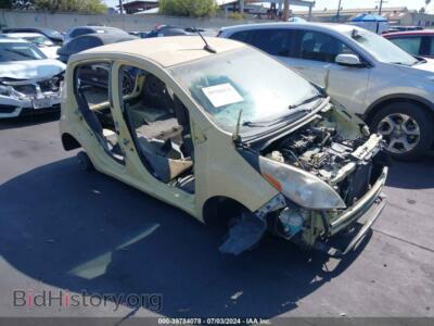 2014 Chevrolet SPARK 1LT Auto, желтый — VIN KL8CD6S99EC425991, IAAI