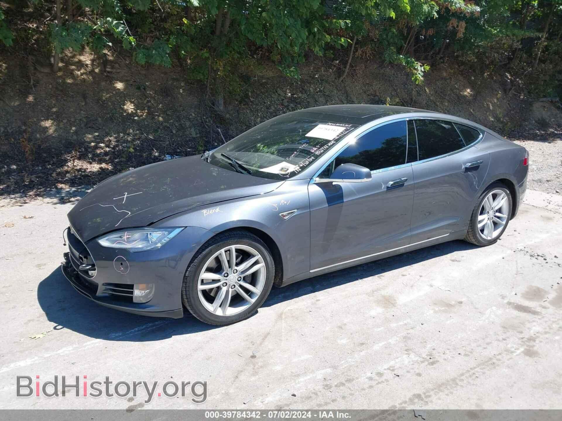 2015 TESLA MODEL S - VIN: 5YJSA1E27FF113010 - Фото 2