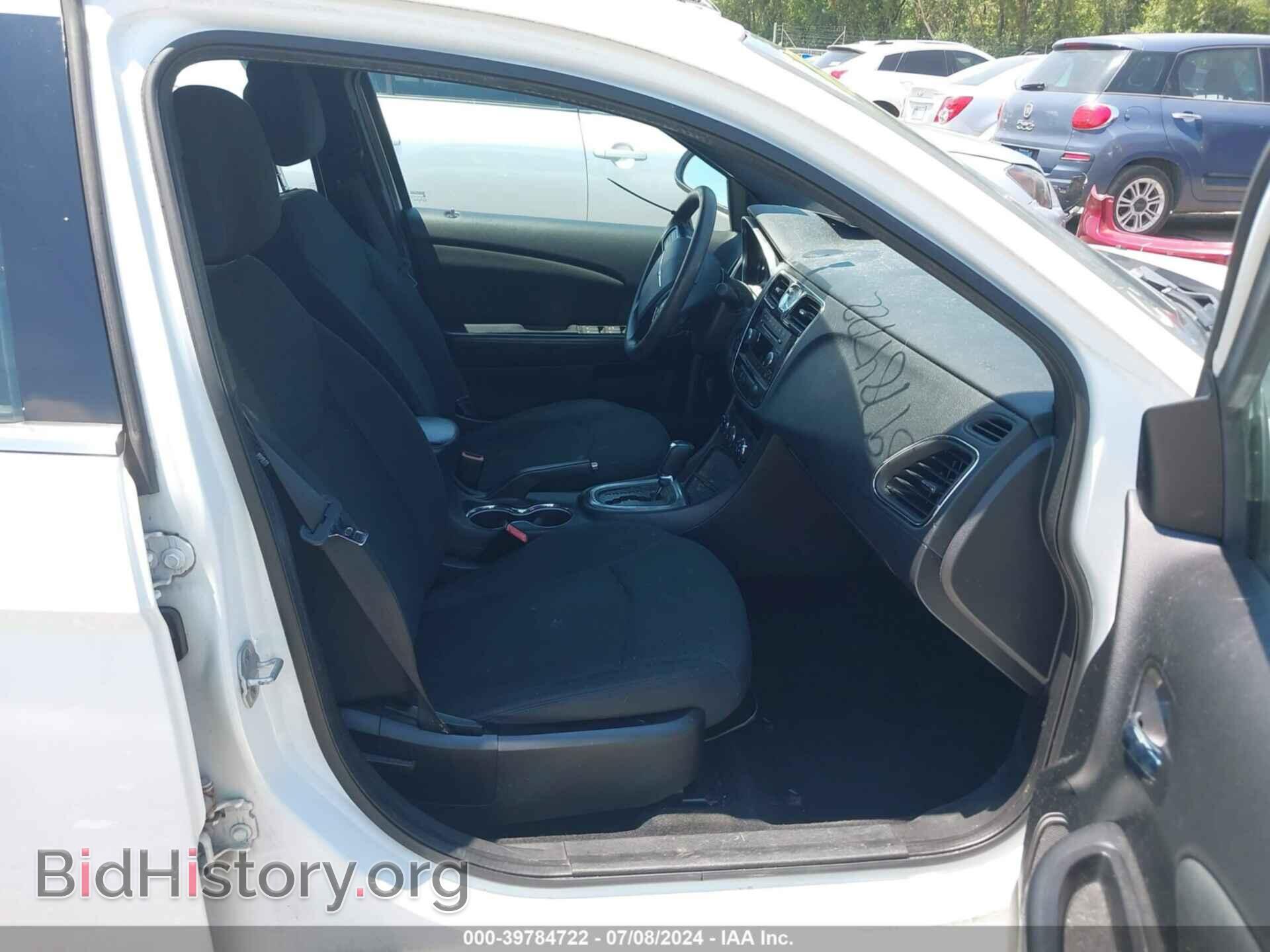 2012 CHRYSLER 200 - VIN: 1C3CCBAB2CN105117 - Фото 5