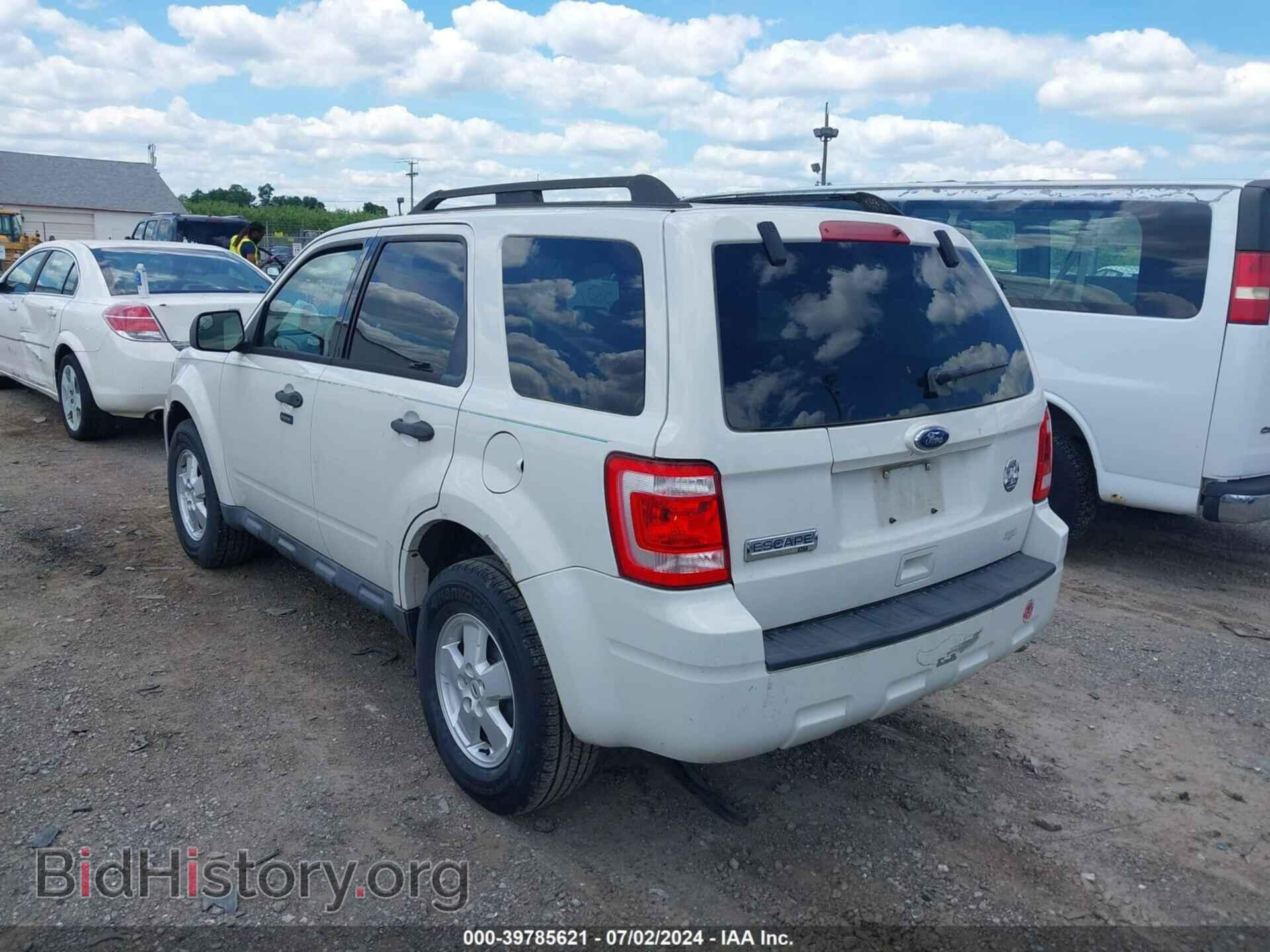 2010 FORD ESCAPE - VIN: 1FMCU9D70AKA87882 - Фото 3