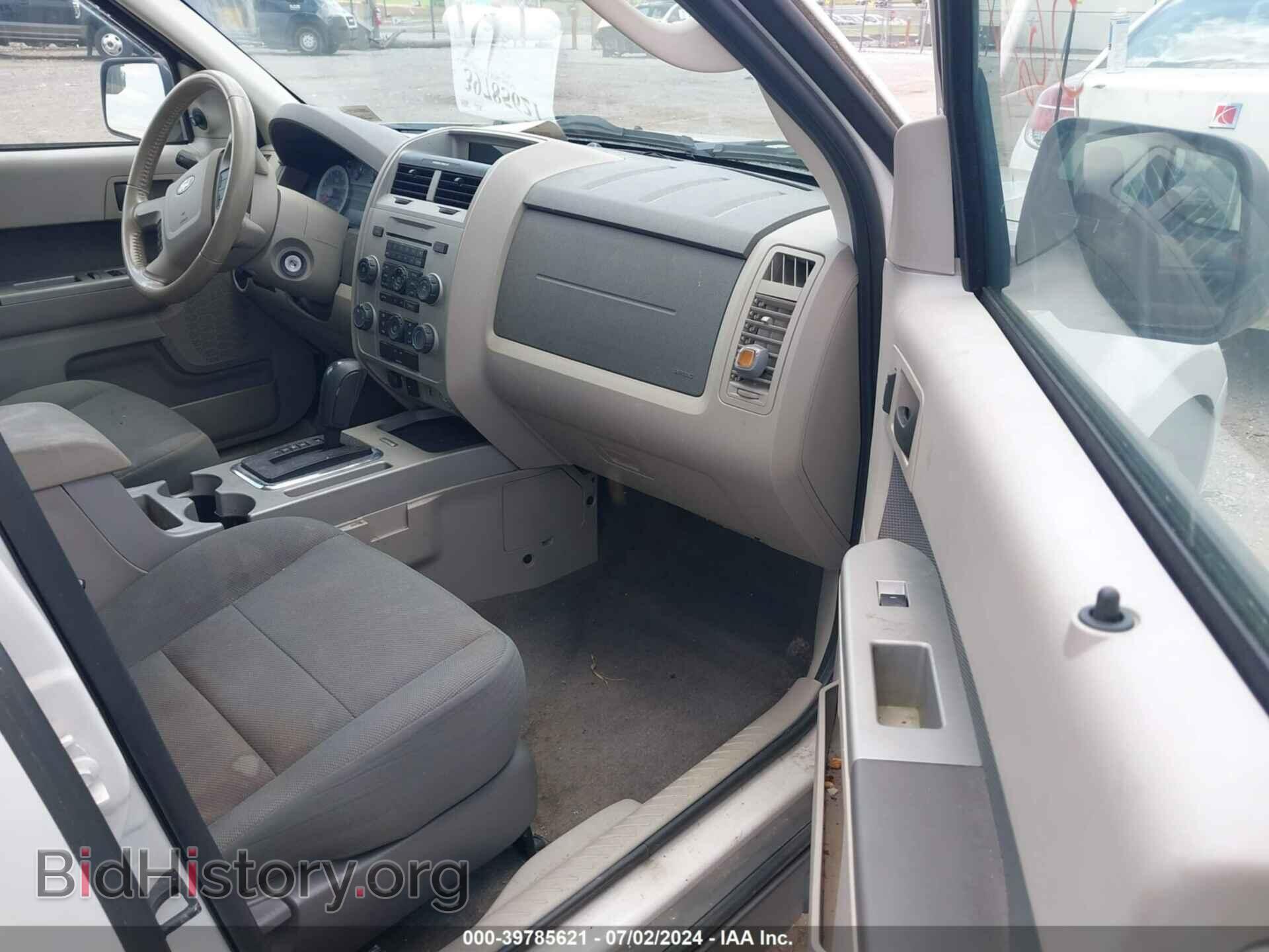 2010 FORD ESCAPE - VIN: 1FMCU9D70AKA87882 - Фото 5