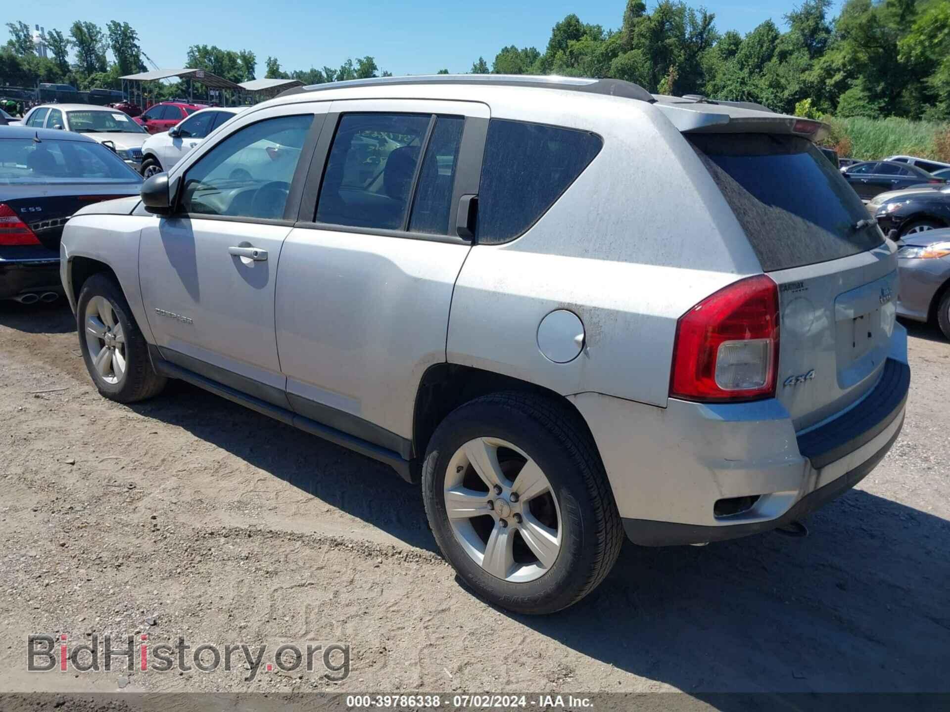 2011 JEEP COMPASS - VIN: 1J4NF1FB2BD154380 - Photo 3