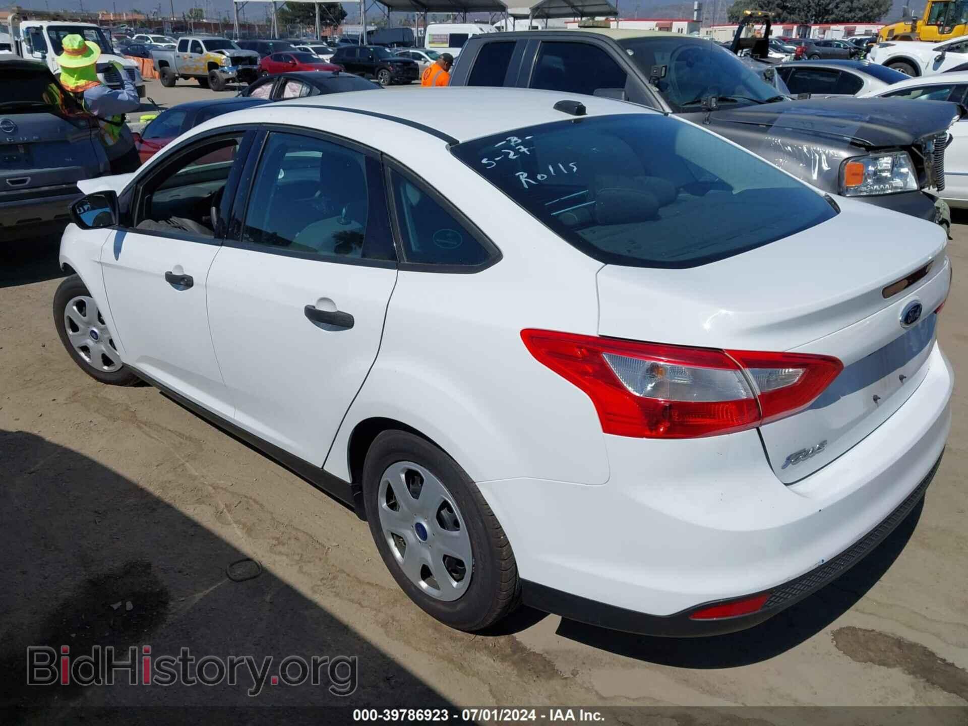 2014 FORD FOCUS - VIN: 1FADP3E27EL374240 - Фото 3